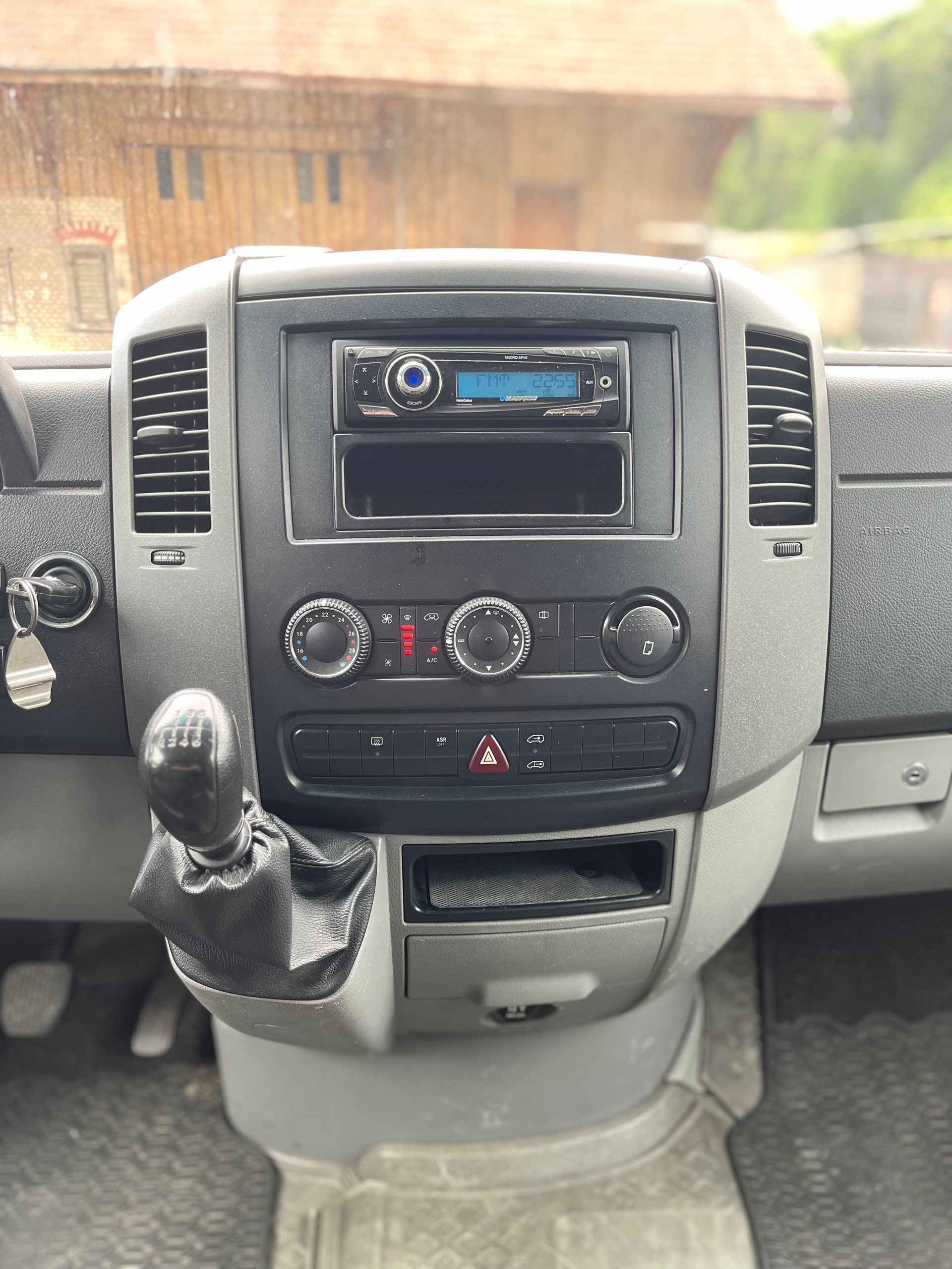 MERCEDES-BENZ Sprinter 313 CDI Standard-image-9