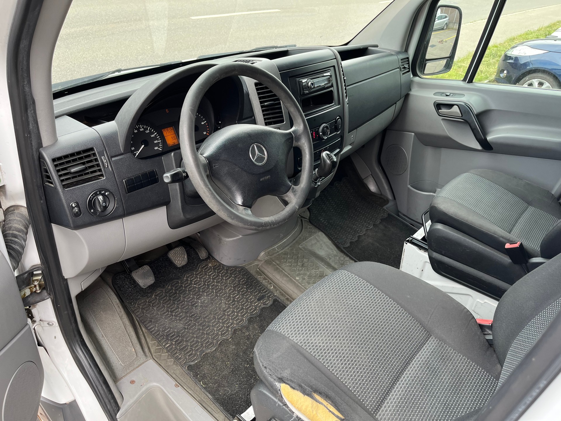 MERCEDES-BENZ Sprinter 313 CDI Standard-image-11