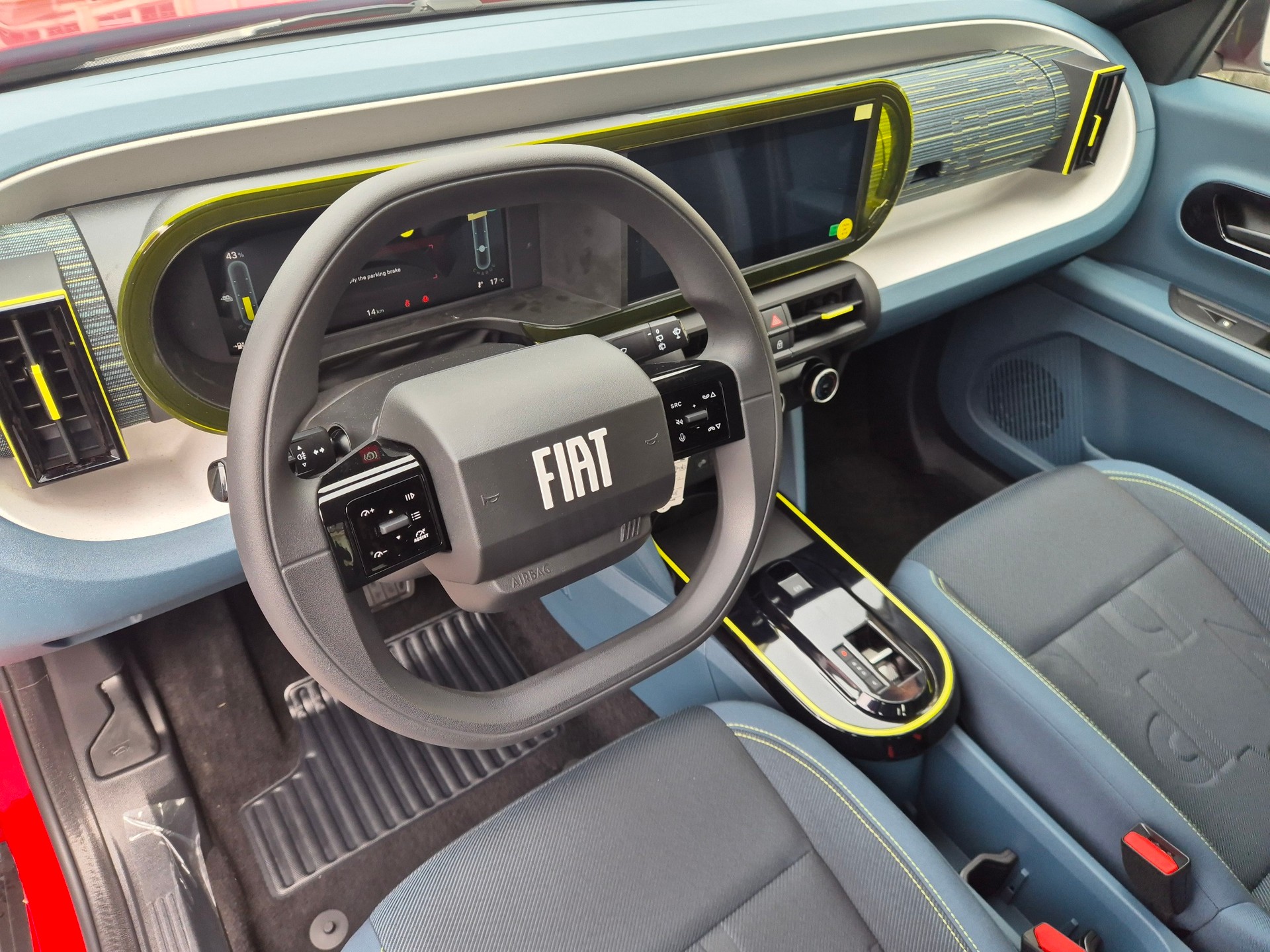 FIAT Grande Panda Elektro Red-image-10