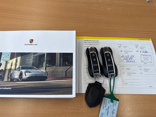PORSCHE Taycan GTS-image-15