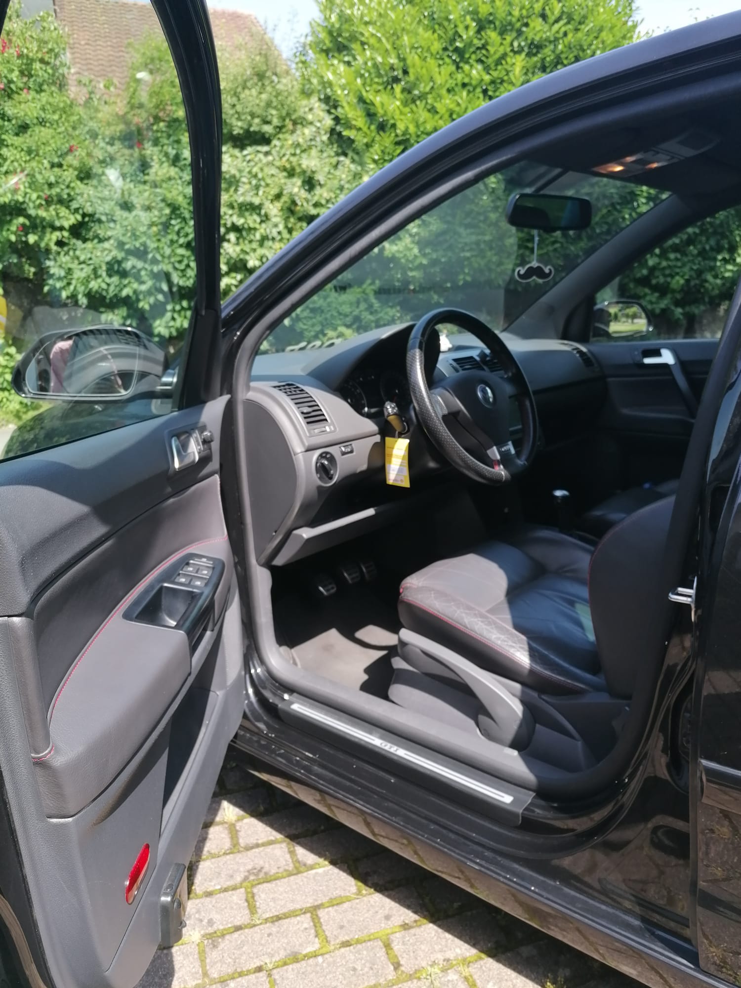 VW Polo 1.8 20V Turbo GTI Cup Edition-image-15