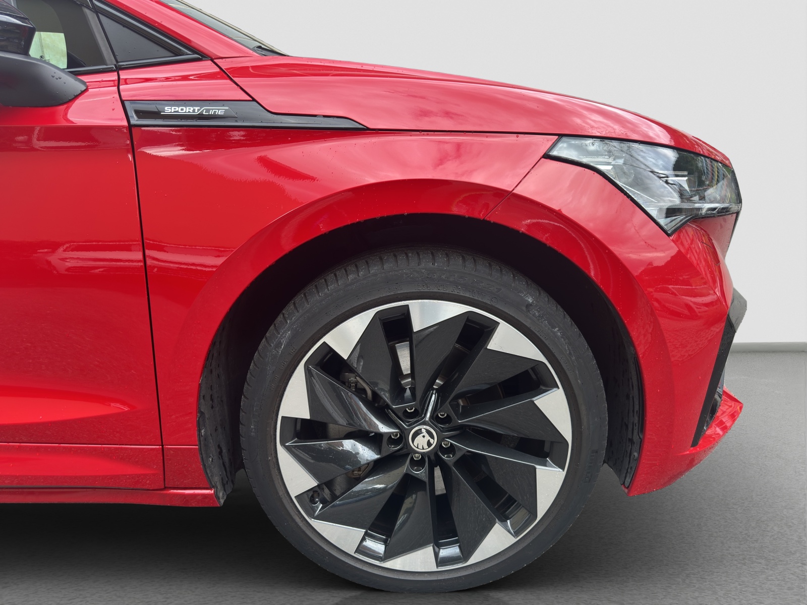 SKODA Enyaq iV 80 SportLine-image-4