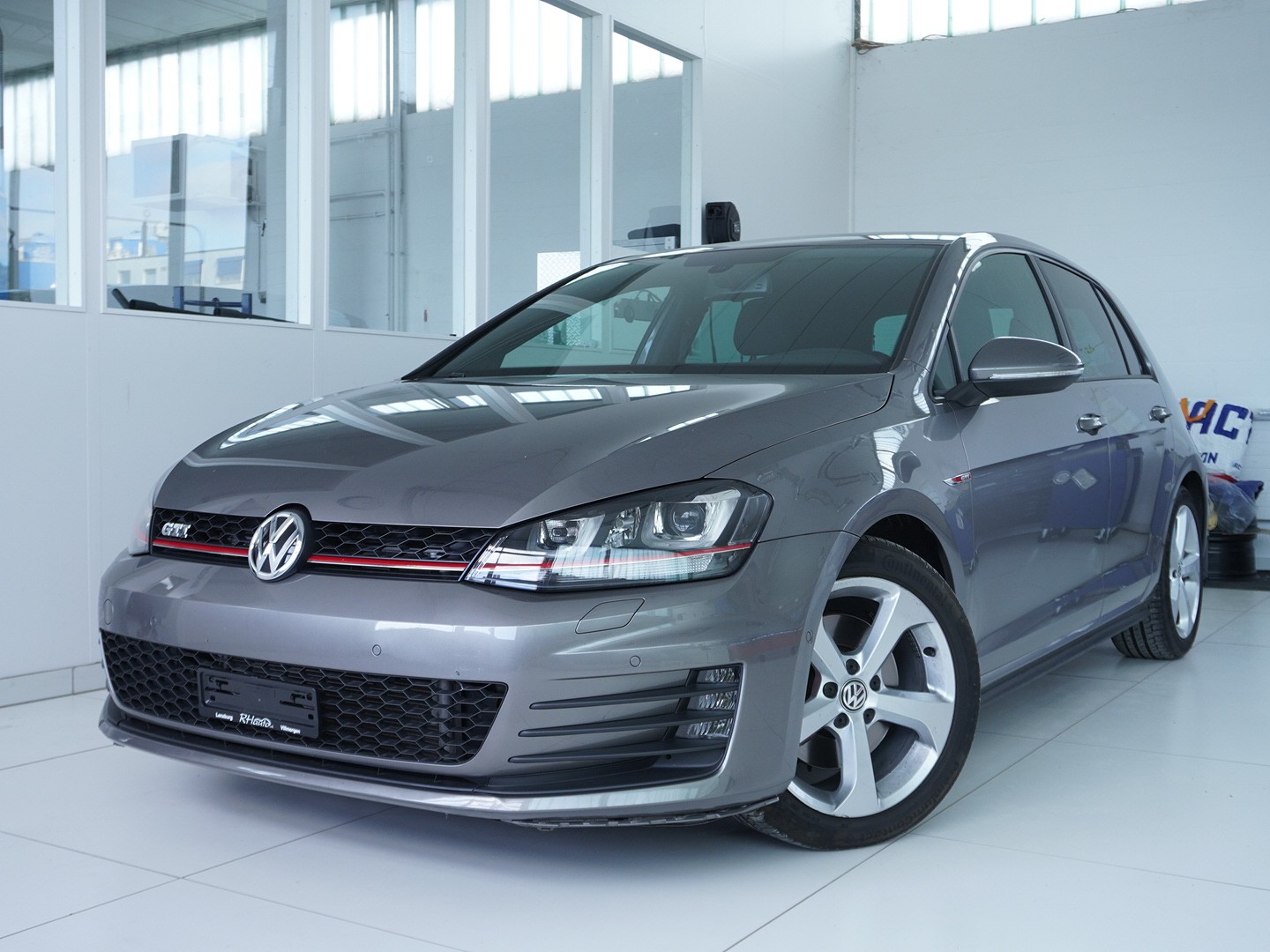 VW Golf 2.0 TSI GTI DSG-image-0