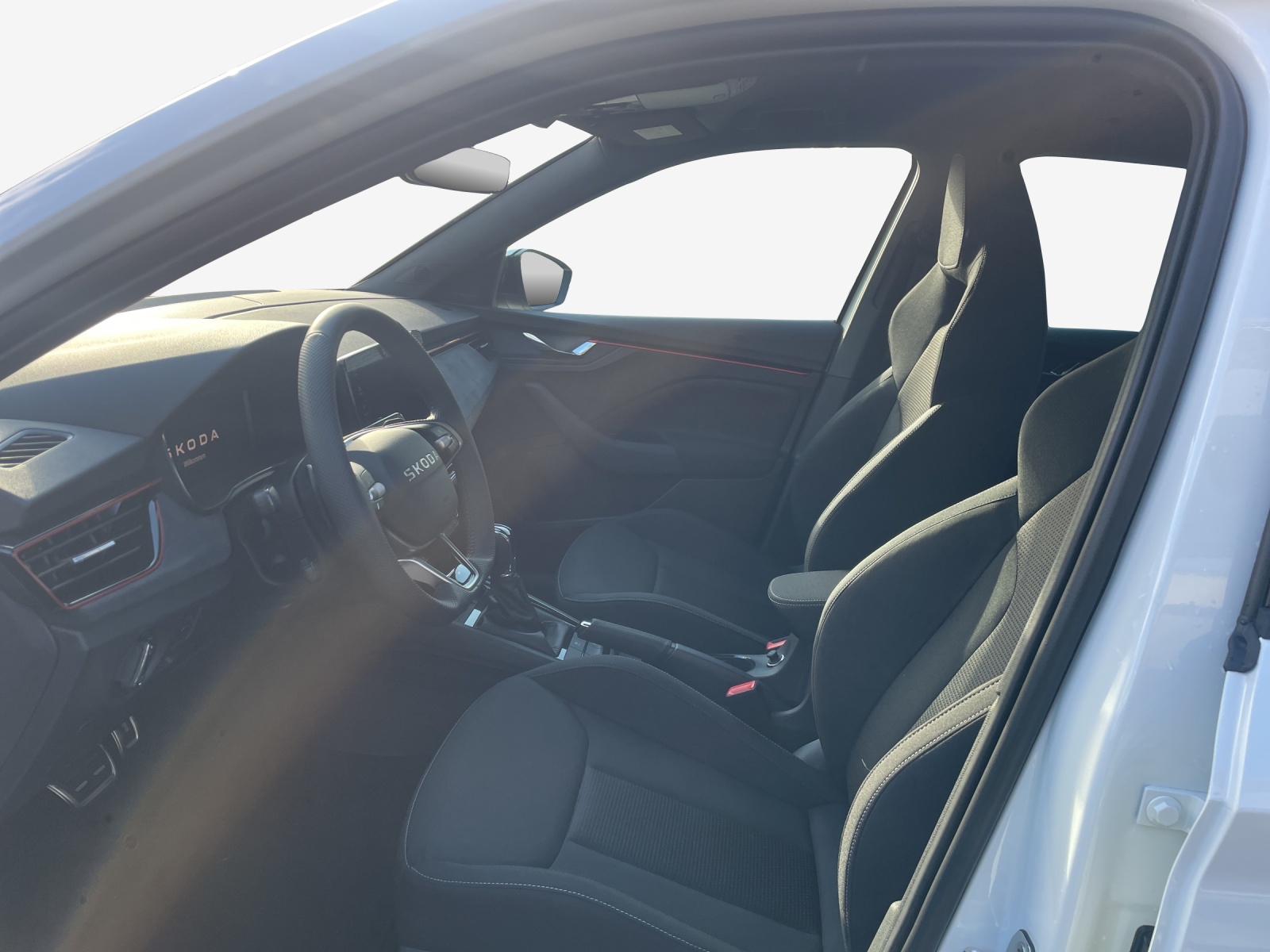 SKODA Kamiq 1.0 TSI Dynamic DSG-image-7