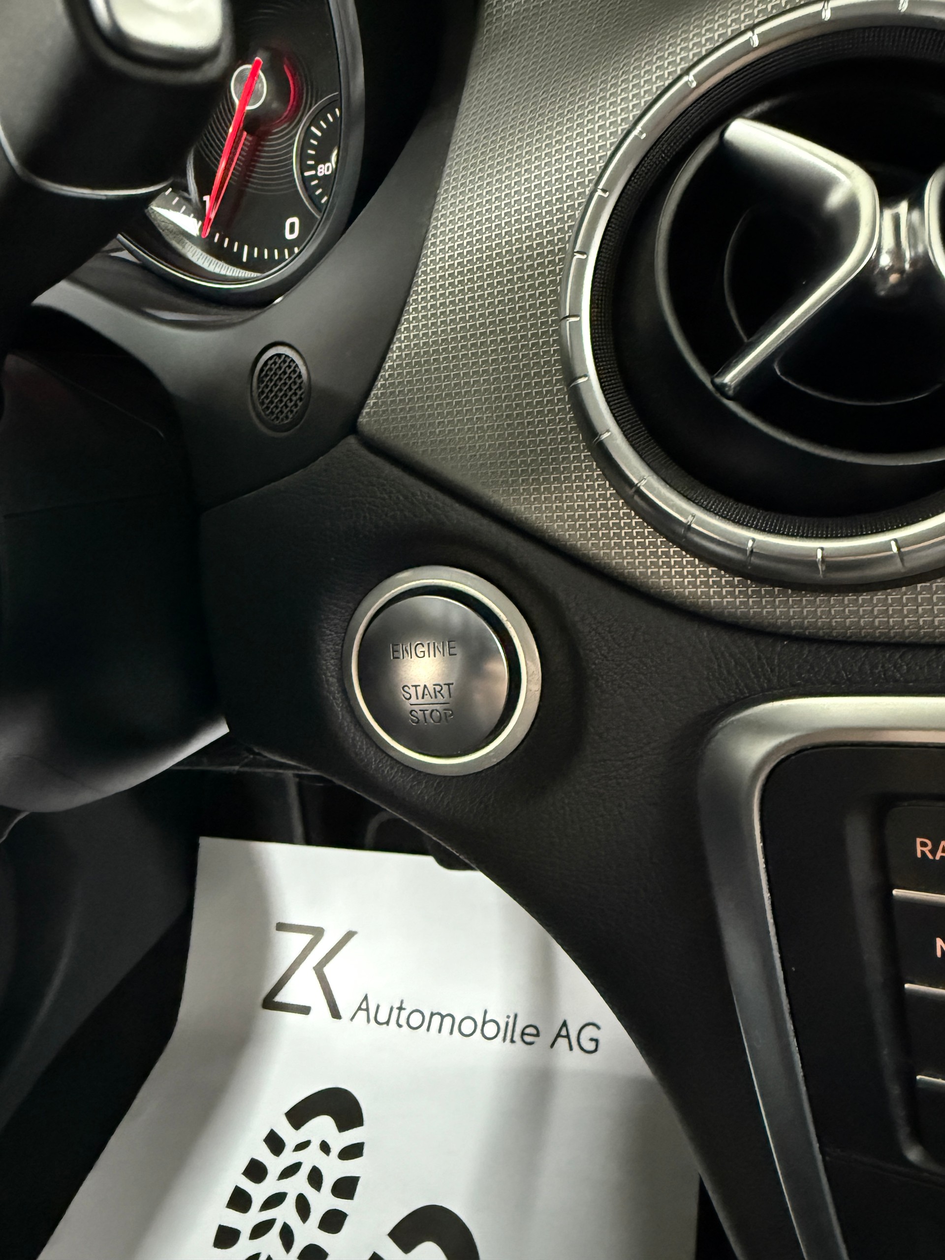 MERCEDES-BENZ CLA Shooting Br. 200 d Swiss Star Urban 4M 7G-DCT-image-16