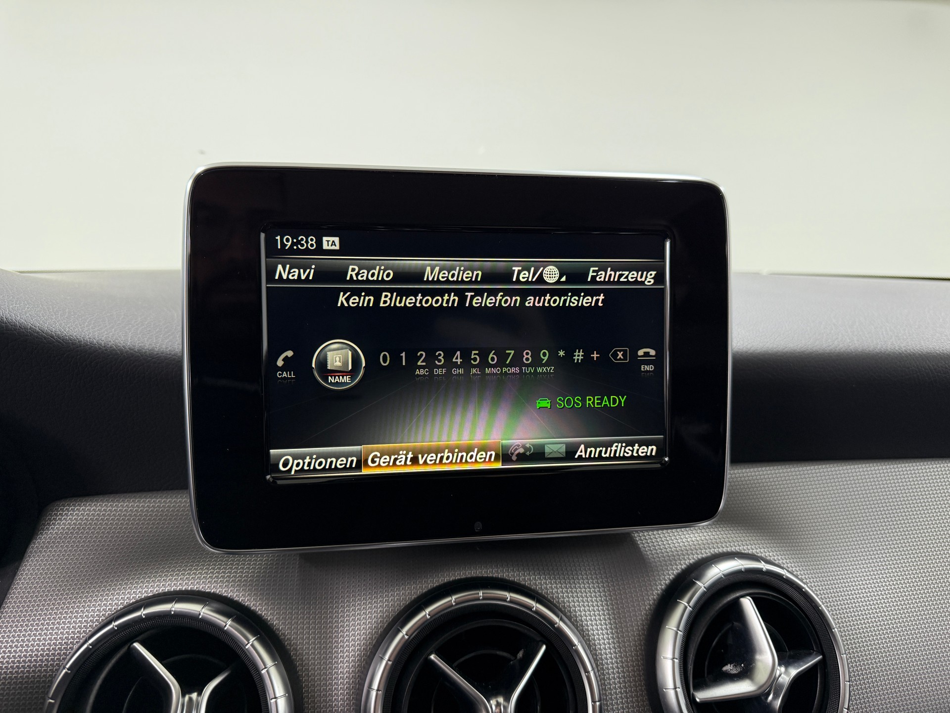 MERCEDES-BENZ CLA Shooting Br. 200 d Swiss Star Urban 4M 7G-DCT-image-13