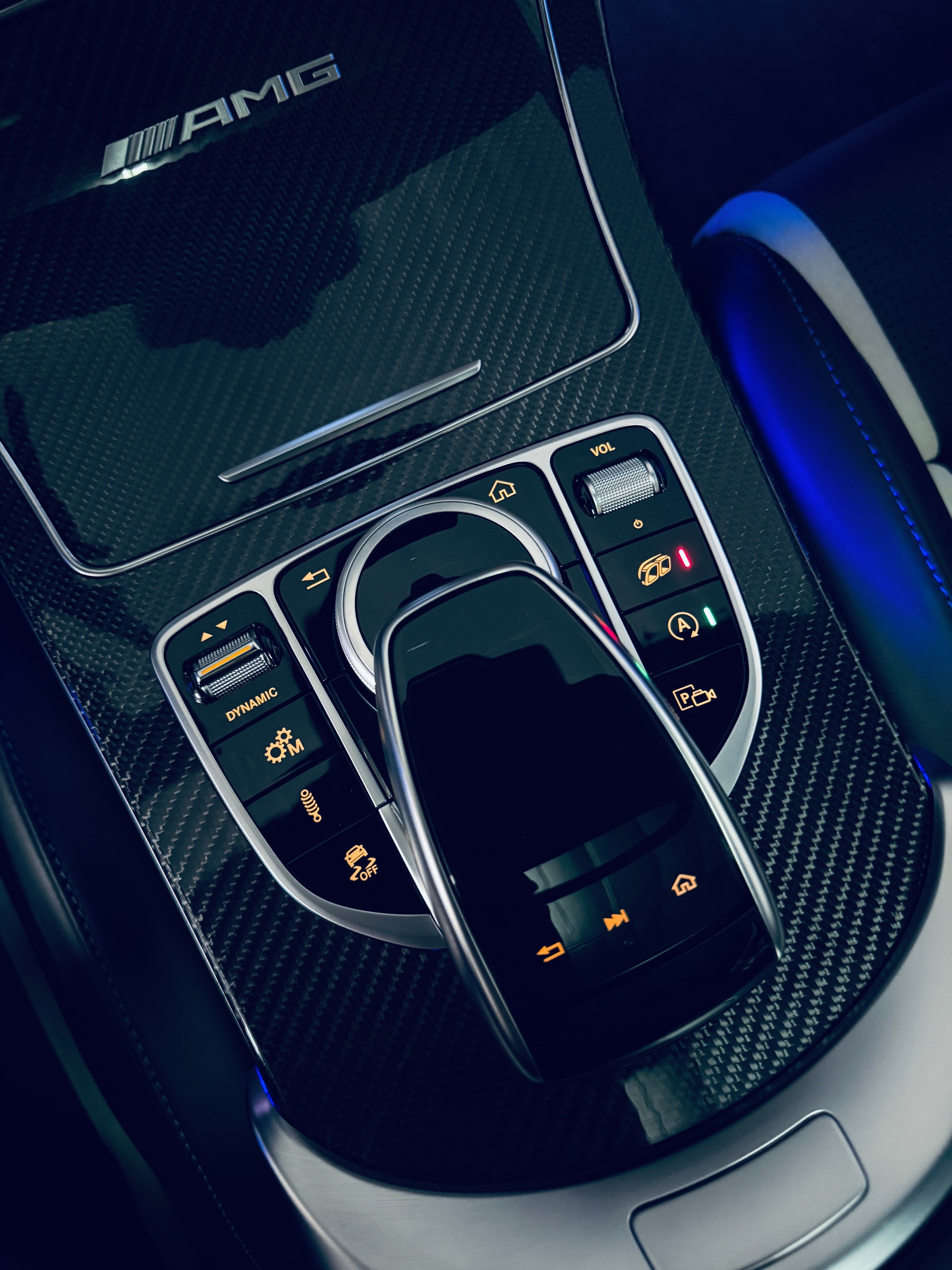 MERCEDES-BENZ C 63 S AMG Premium 9G-tronic-image-20