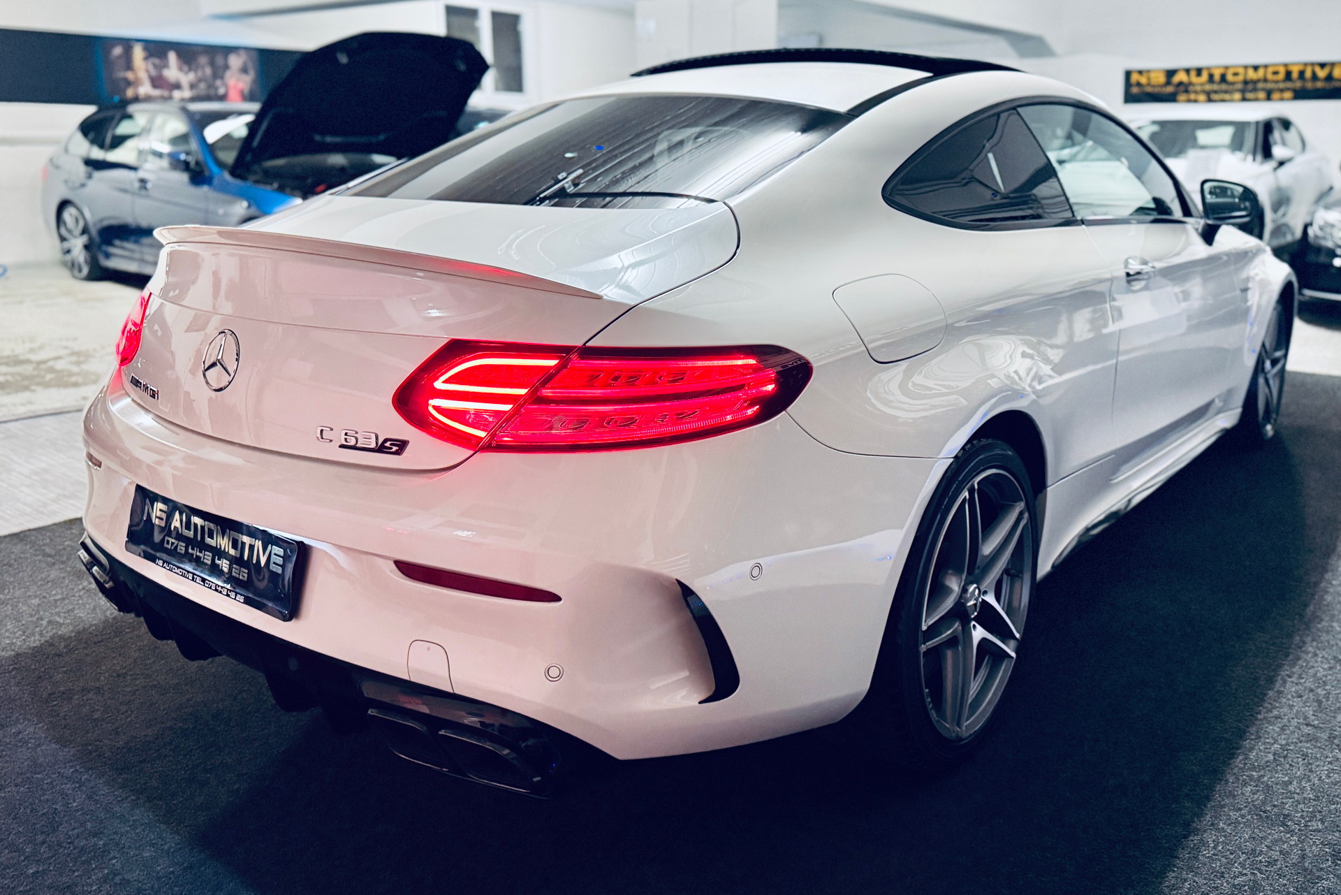 MERCEDES-BENZ C 63 S AMG Premium 9G-tronic-showroom-element-3