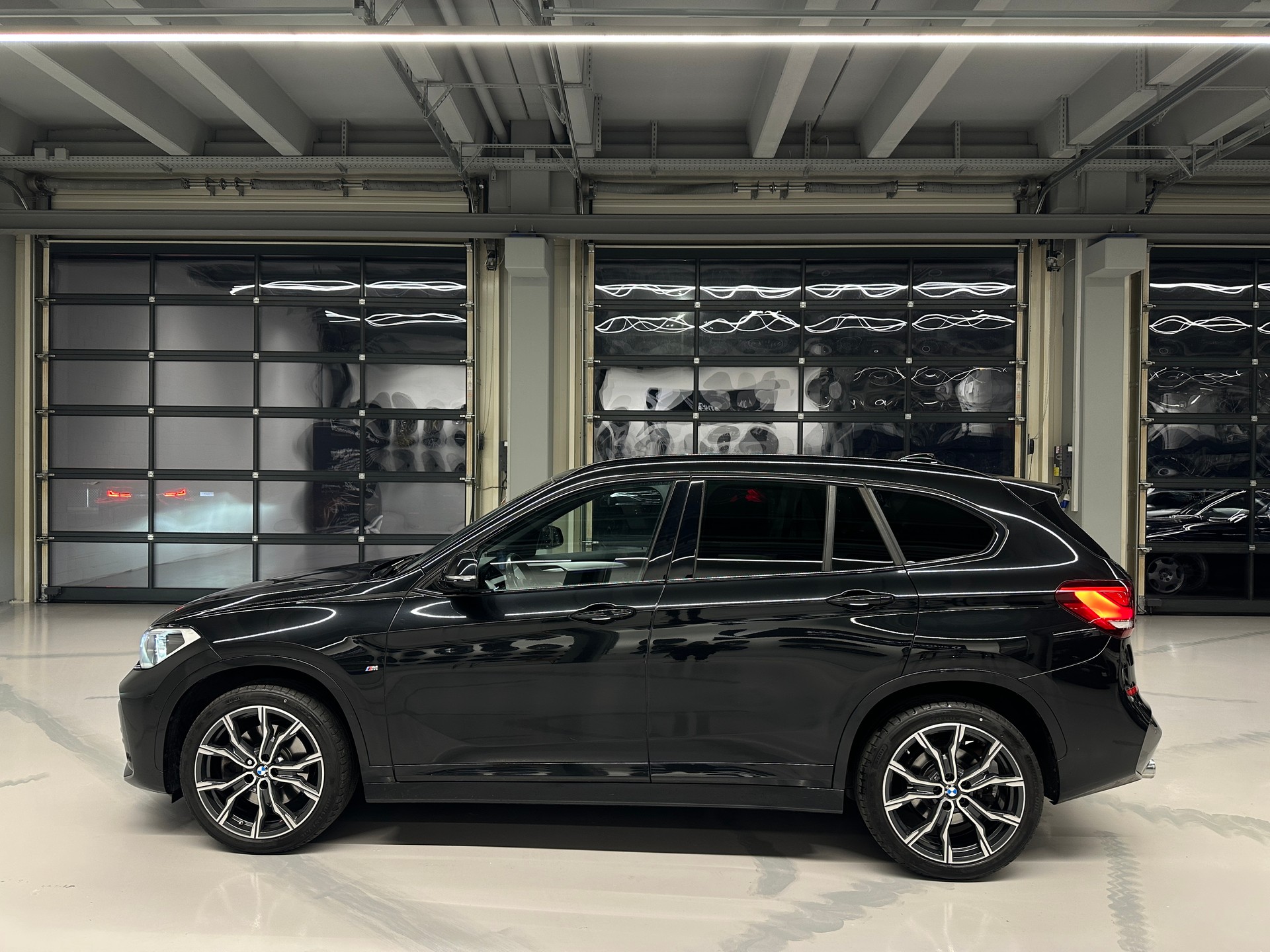 BMW X1 25d xDrive M-Sport *CH-Auto*Frisch ab MFK*Rückfahrkamera*-image-11