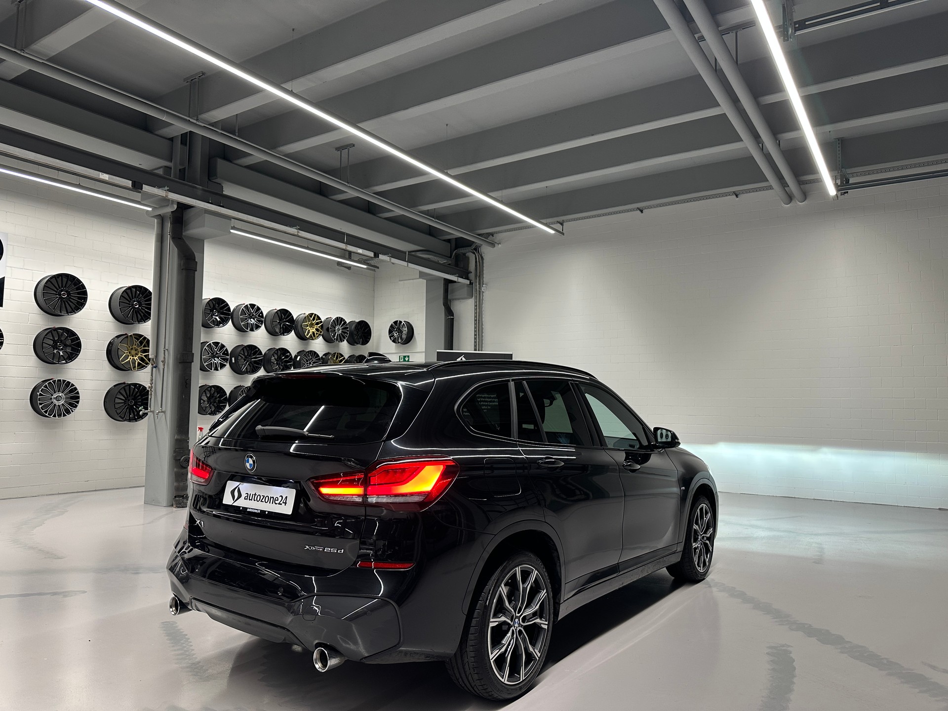 BMW X1 25d xDrive M-Sport *CH-Auto*Frisch ab MFK*Rückfahrkamera*-image-3