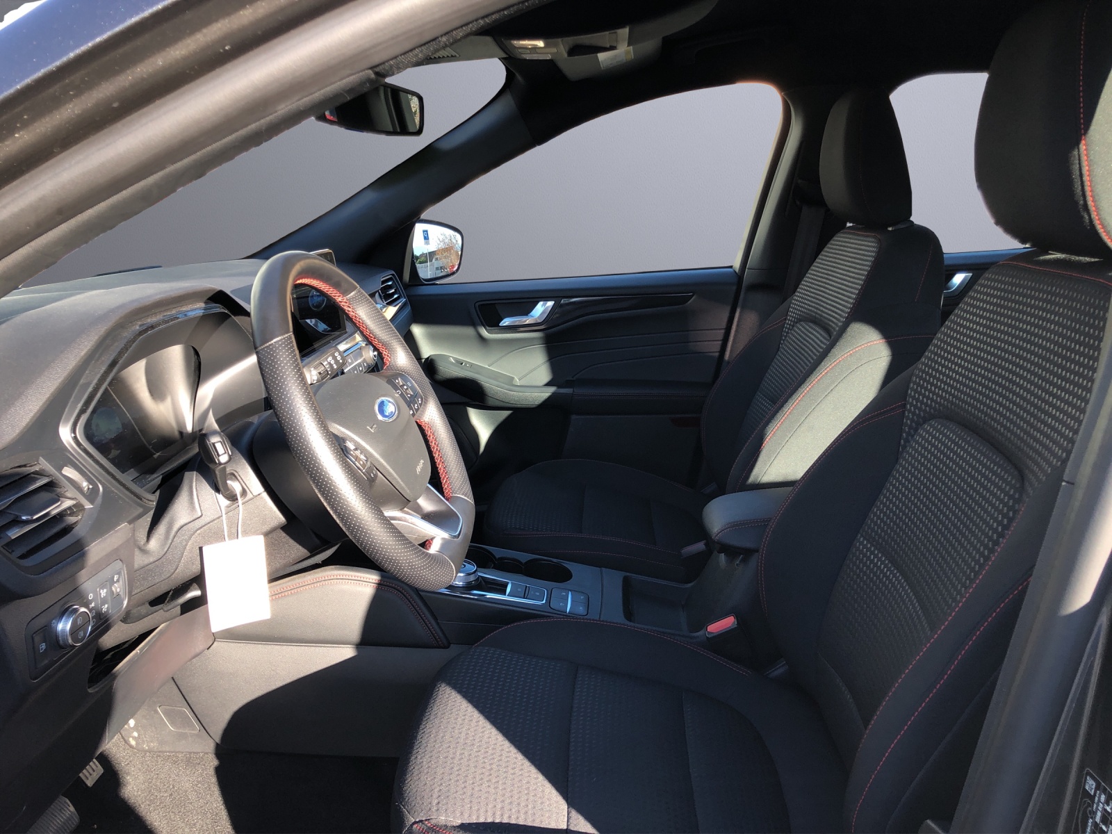 FORD Kuga 2.5 Plug-in Hybrid ST-Line-image-4