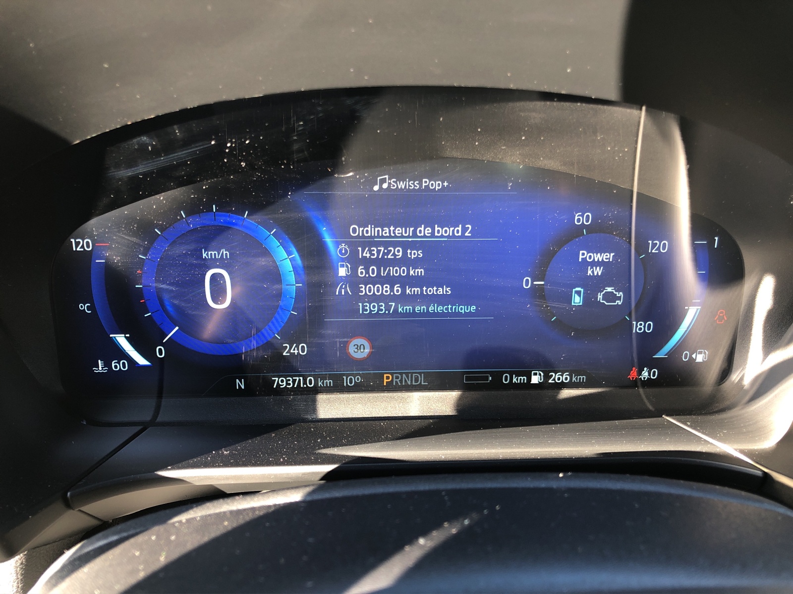 FORD Kuga 2.5 Plug-in Hybrid ST-Line-image-6