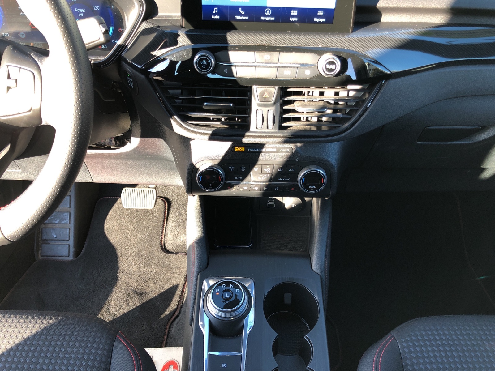 FORD Kuga 2.5 Plug-in Hybrid ST-Line-image-9