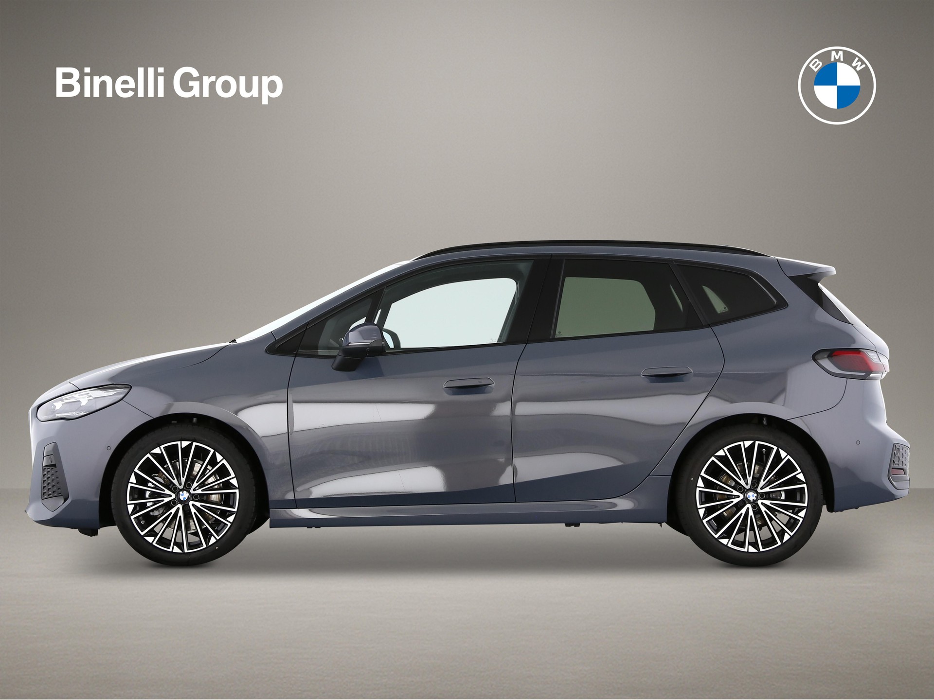 BMW 223d xDrive SDKG Active Tourer-image-4
