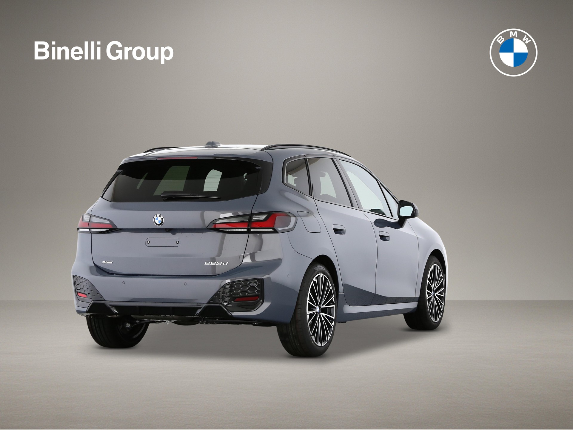 BMW 223d xDrive SDKG Active Tourer-image-1