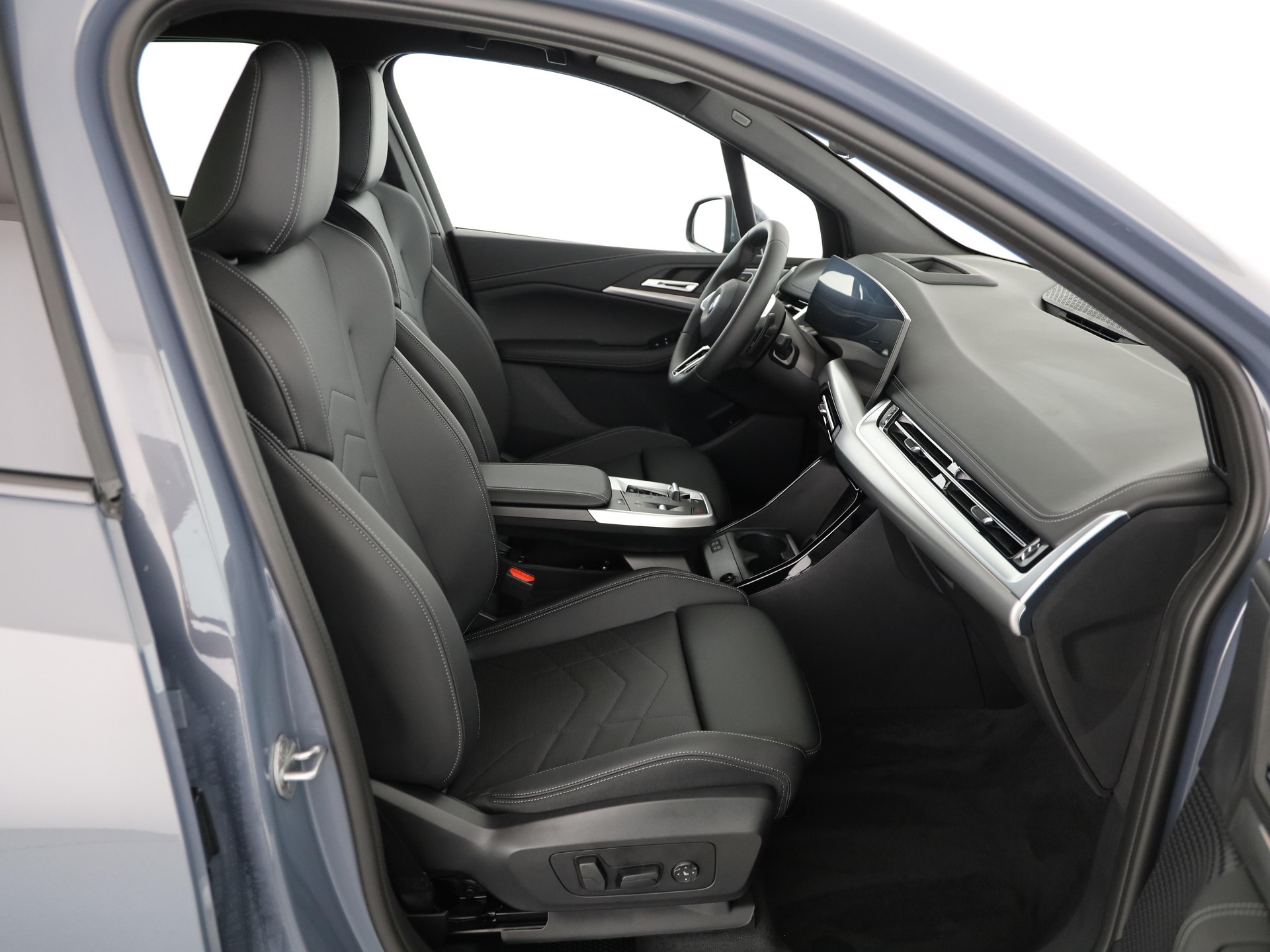 BMW 223d xDrive SDKG Active Tourer-image-14