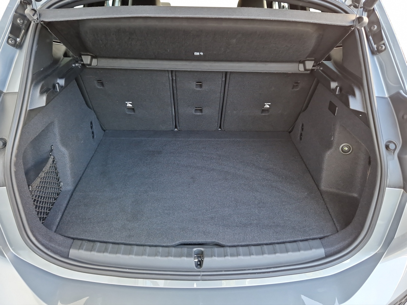 BMW 230e xDrive Active Tourer M Sport-image-2
