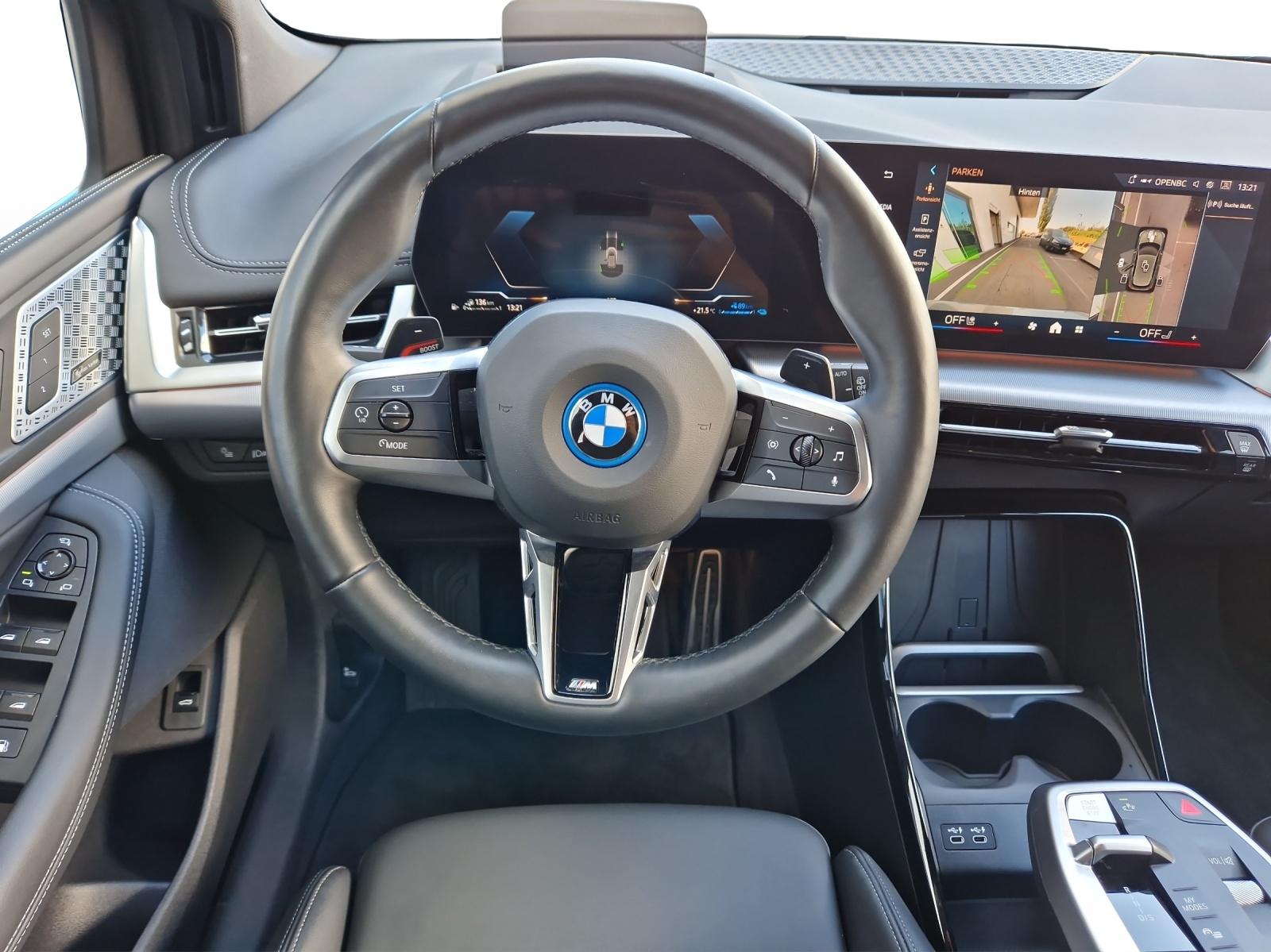 BMW 230e xDrive Active Tourer M Sport-image-9
