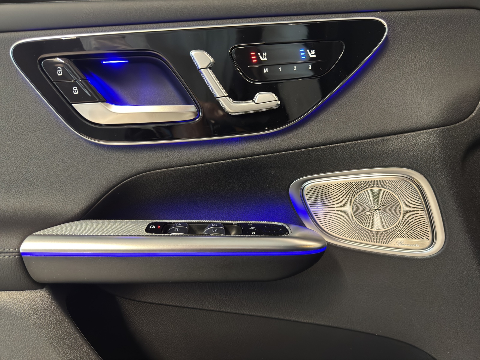 MERCEDES-BENZ GLC 300 de 4M EQ Star AMG Line-image-12
