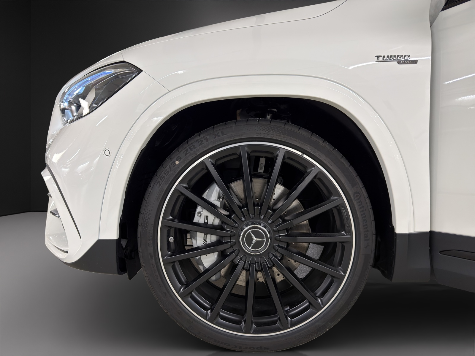 MERCEDES-BENZ GLA AMG 35 4Matic 8G-DCT-image-16