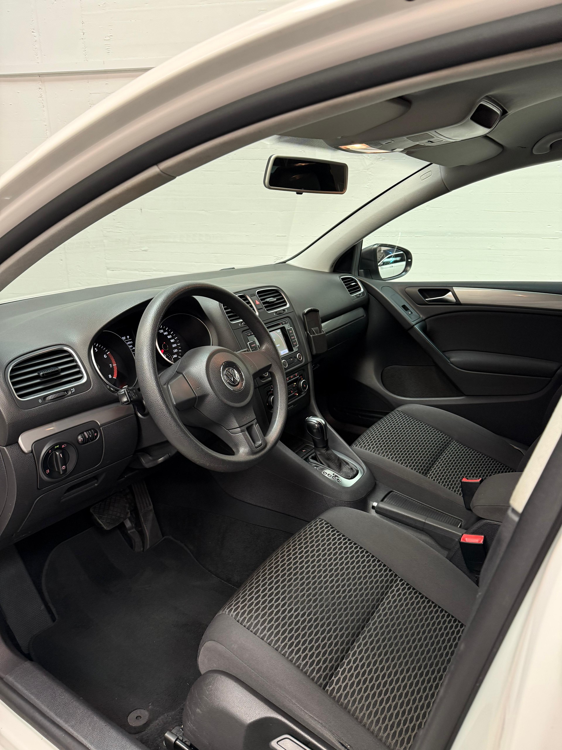 VW Golf 1.4 TSI Comfortline DSG Automat ab MFK 8-fach bereift Garantie opt. Finanzierung ab 99.--image-10