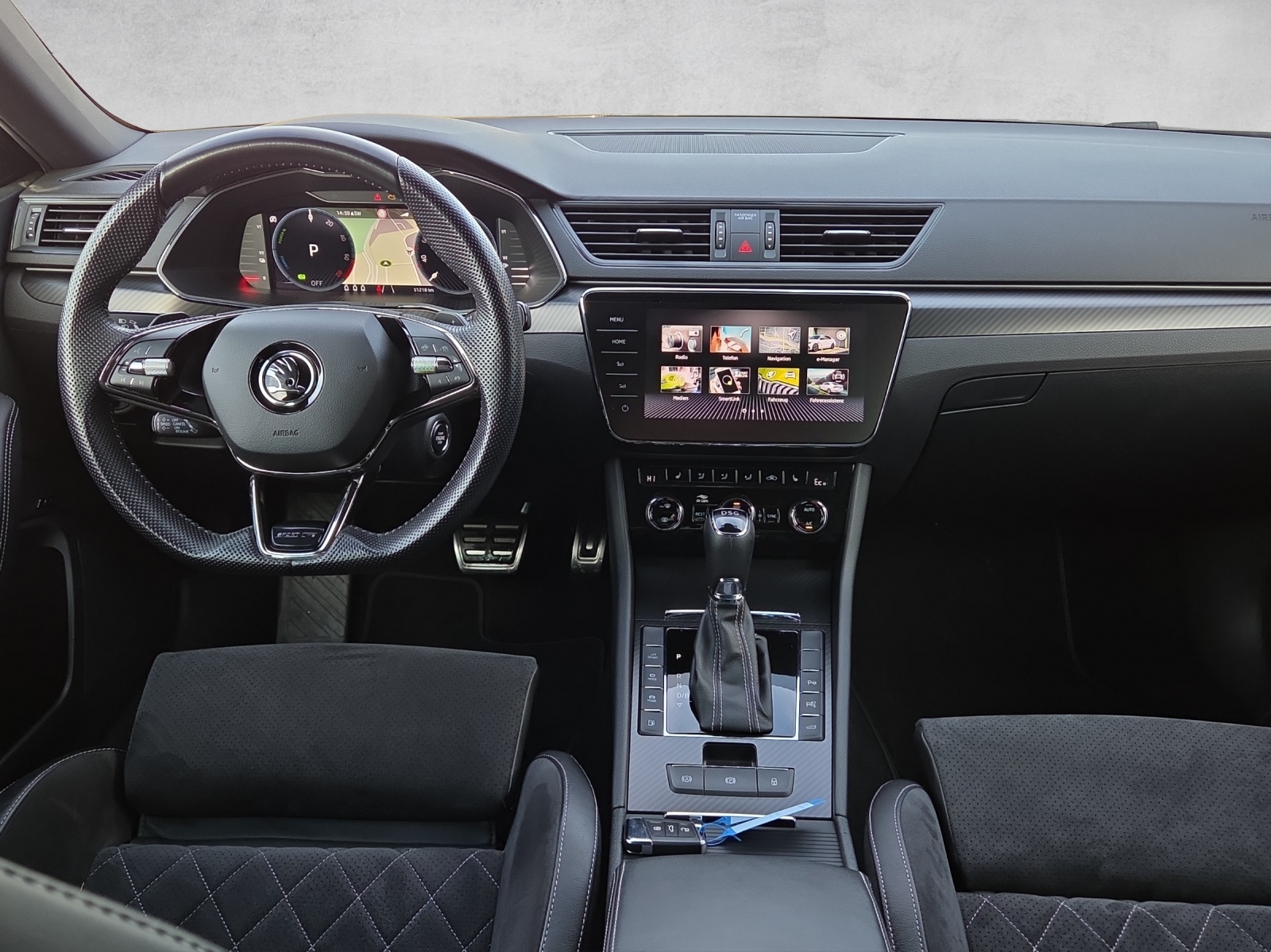 SKODA Superb 1.4 TSI Sport Line PHEV DSG-image-11