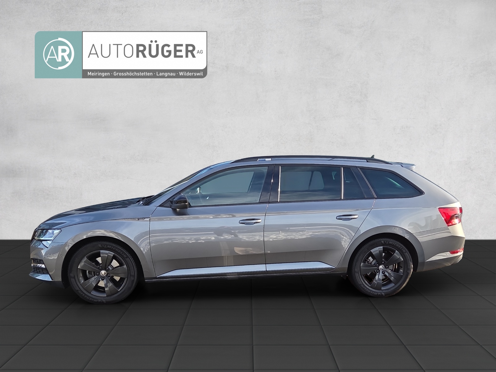 SKODA Superb 1.4 TSI Sport Line PHEV DSG-image-2