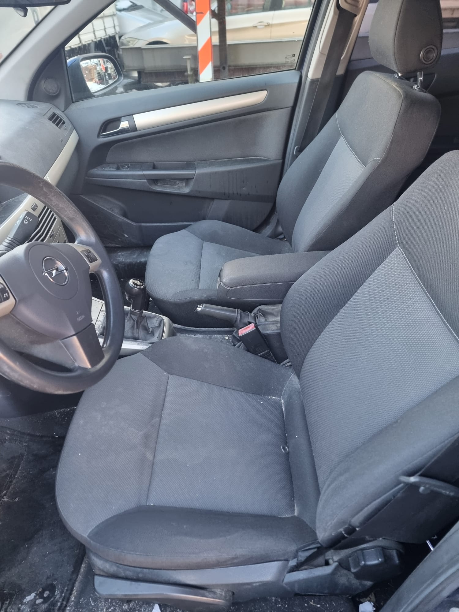 OPEL Astra Caravan 1.6i 16V Enjoy-image-7