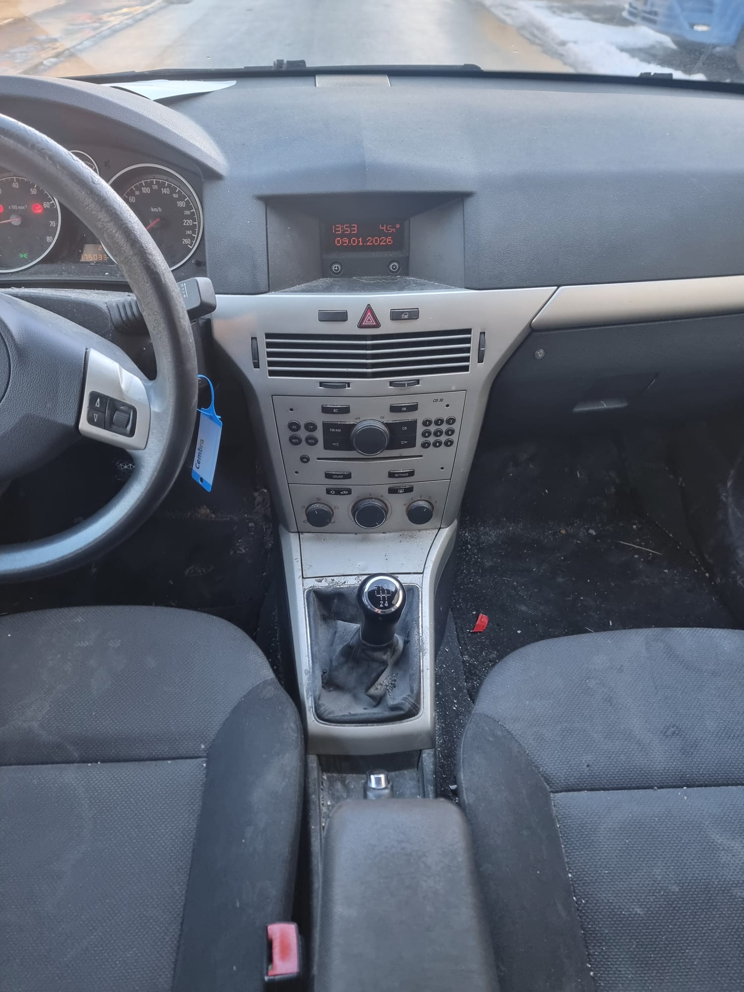 OPEL Astra Caravan 1.6i 16V Enjoy-image-6