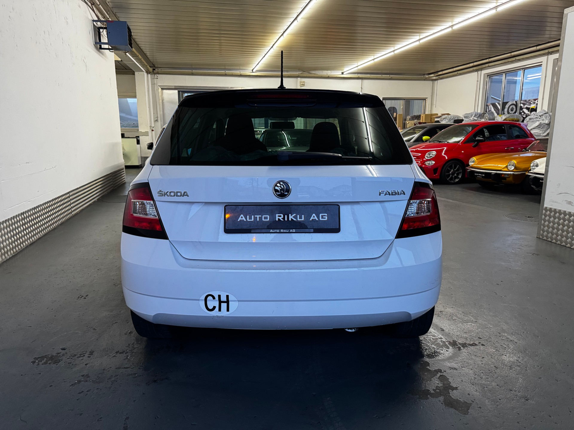 SKODA Fabia 1.2 TSI Ambition-image-10
