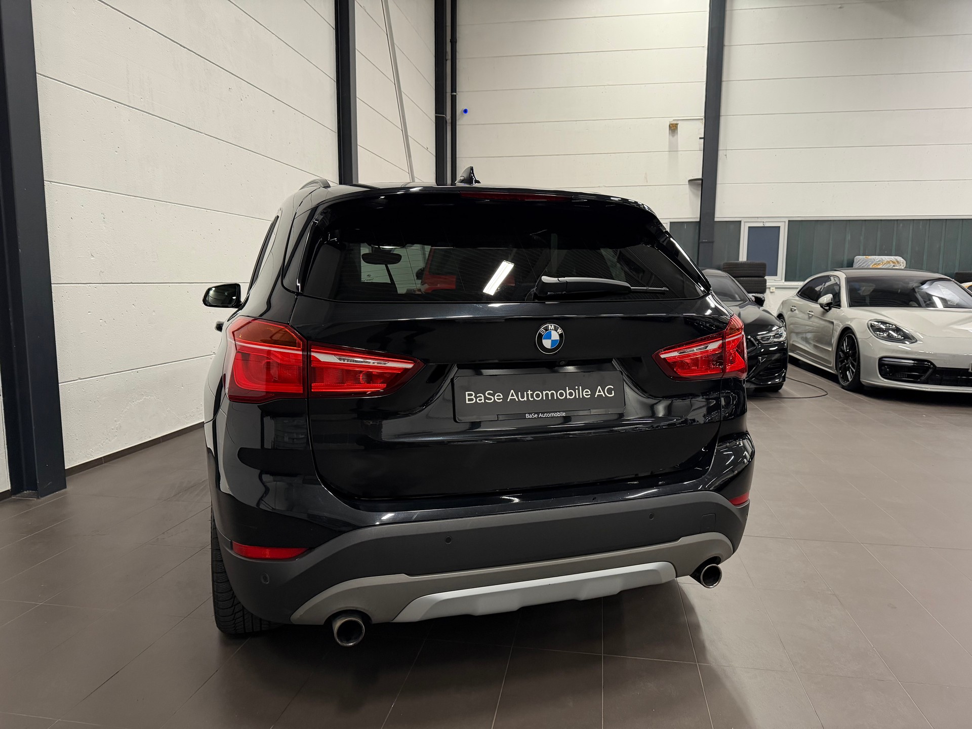 BMW X1 xDrive 25i xLine Steptronic-image-14