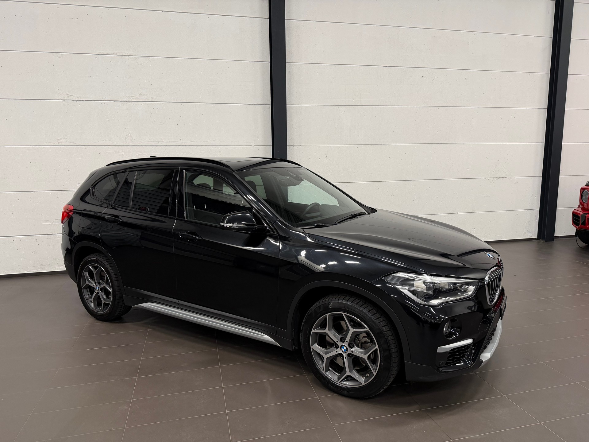 BMW X1 xDrive 25i xLine Steptronic-image-3