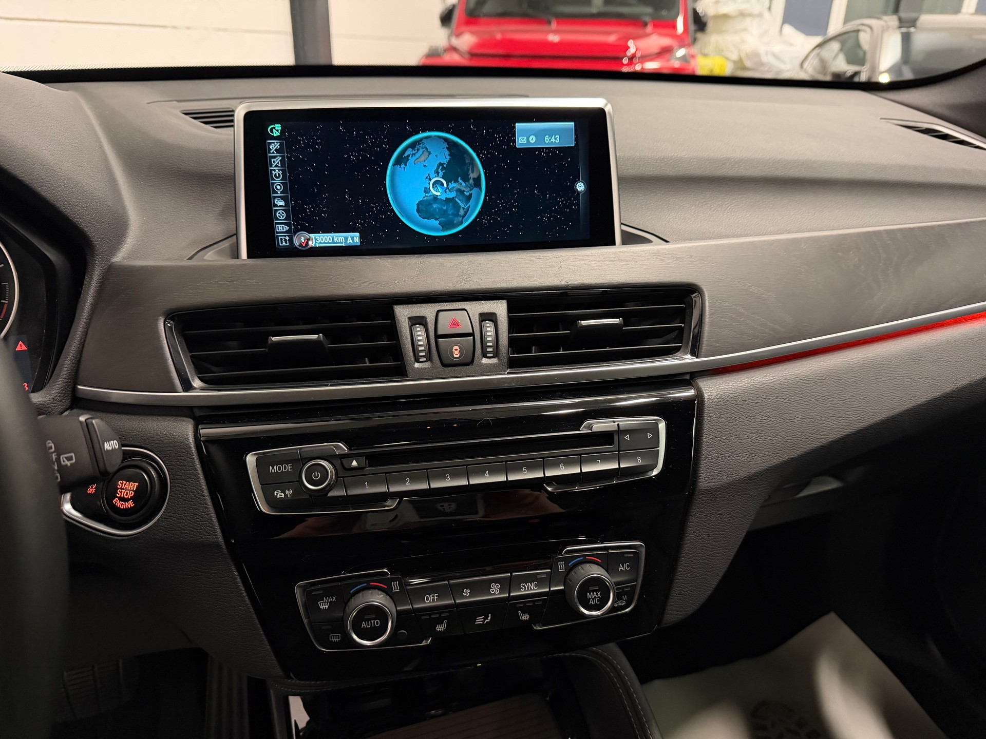 BMW X1 xDrive 25i xLine Steptronic-image-25
