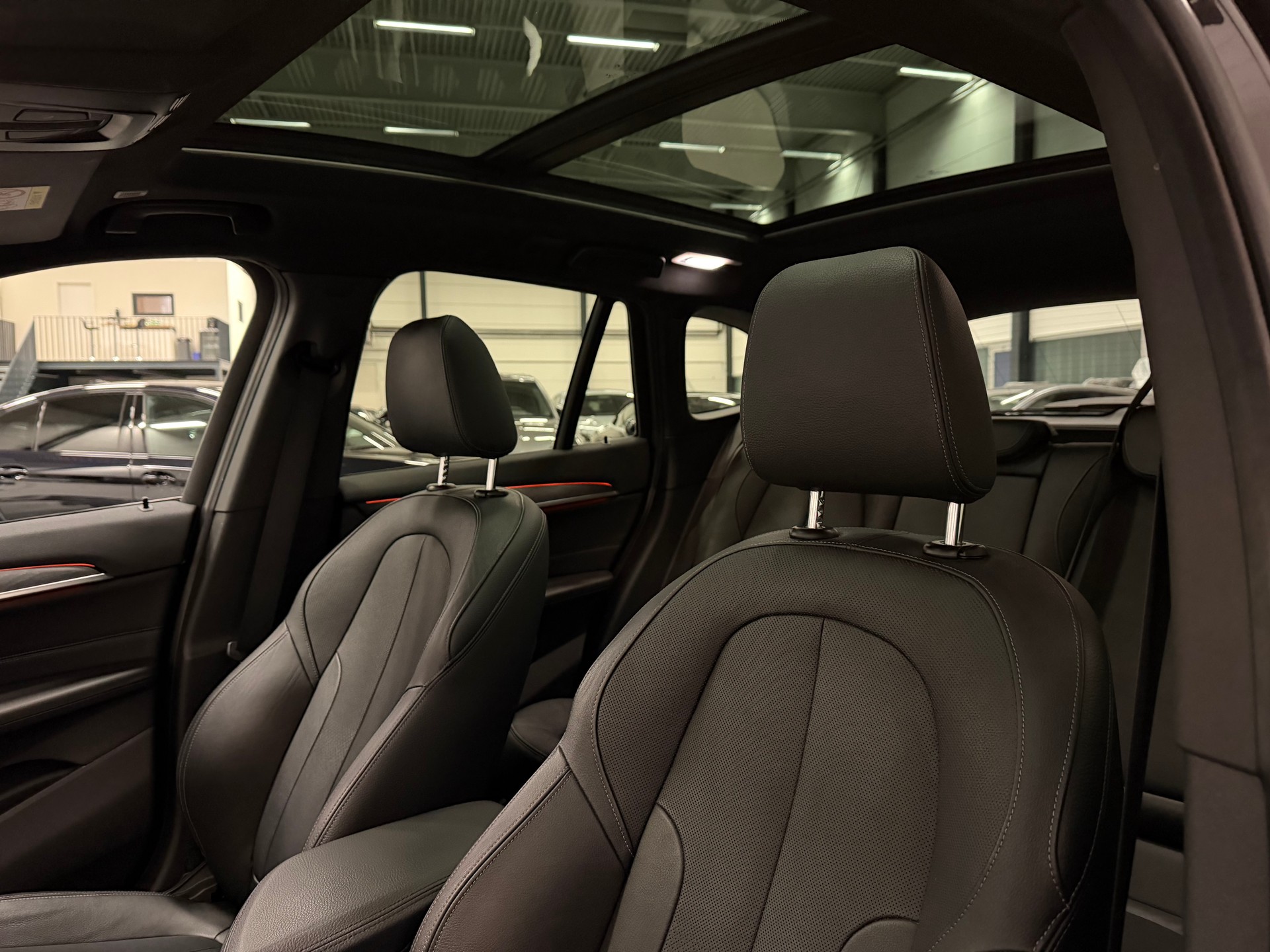 BMW X1 xDrive 25i xLine Steptronic-image-17
