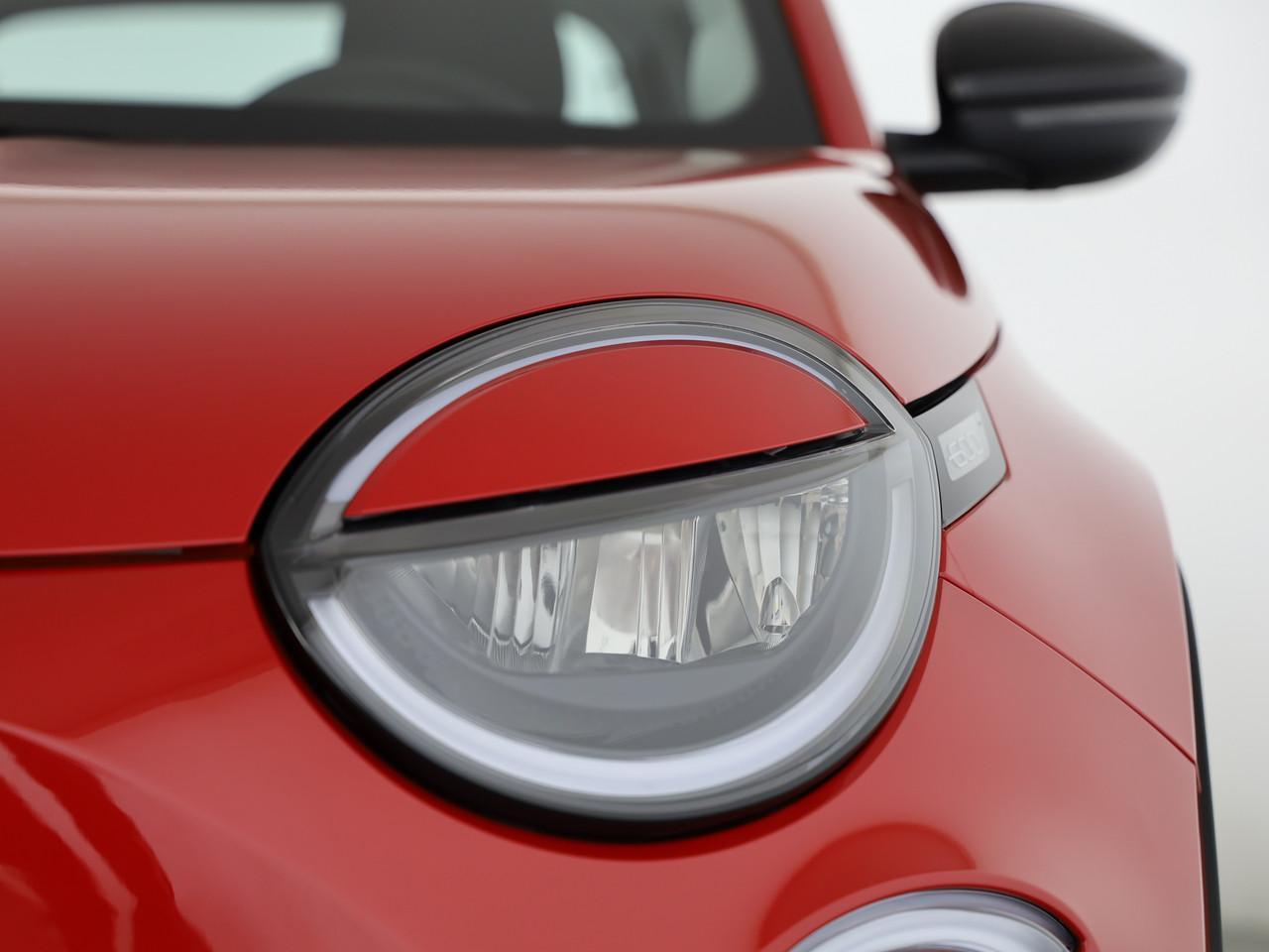 FIAT 600 Red-image-15