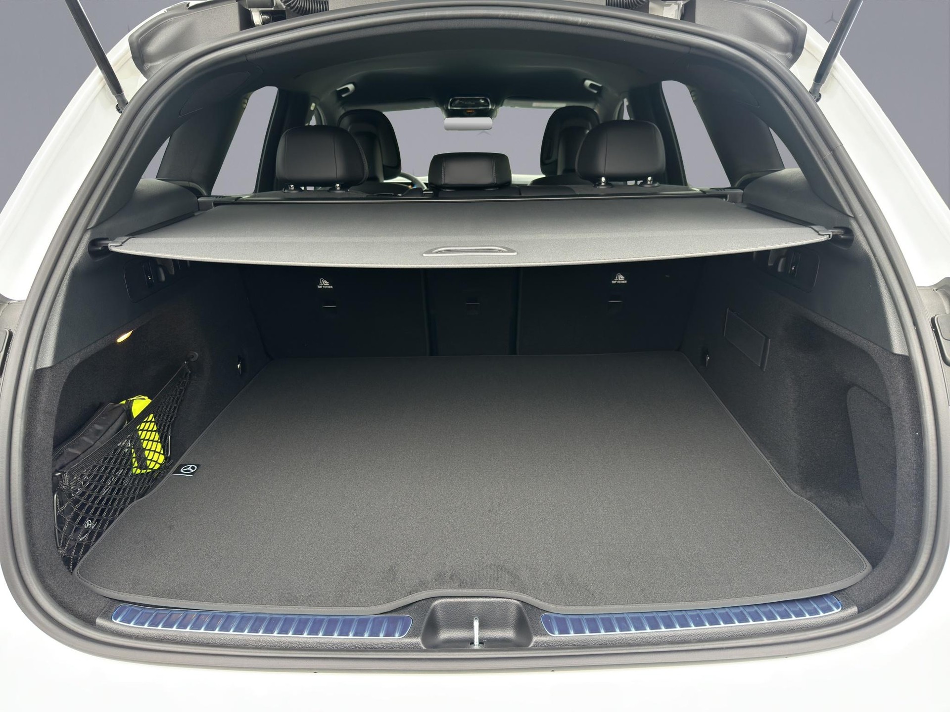 MERCEDES-BENZ GLC 220 d AMG Line 4matic-image-18