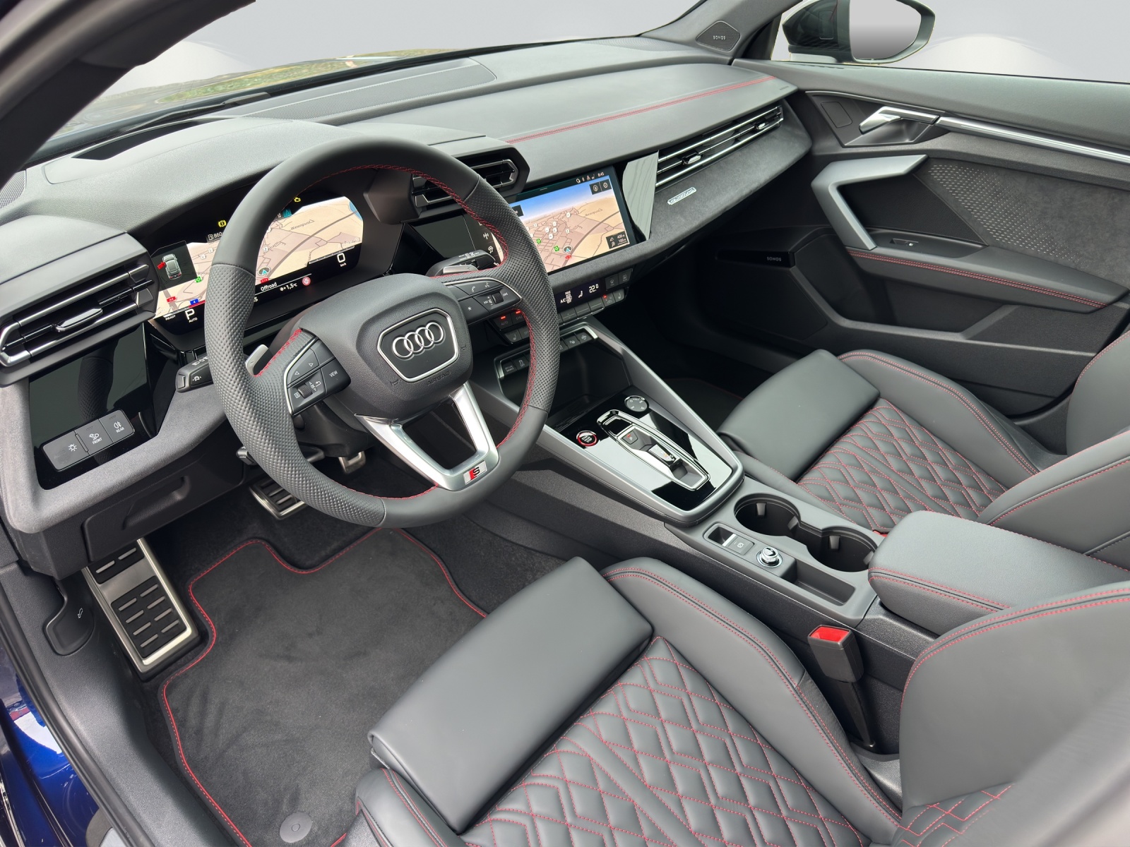 AUDI S3 Sportback TFSI quattro S-tronic-image-4