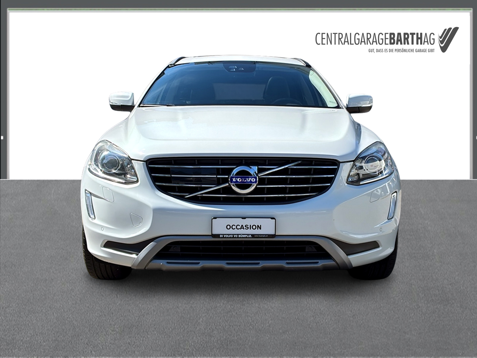 VOLVO XC60 2.4 D4 Momentum AWD S/S-image-1