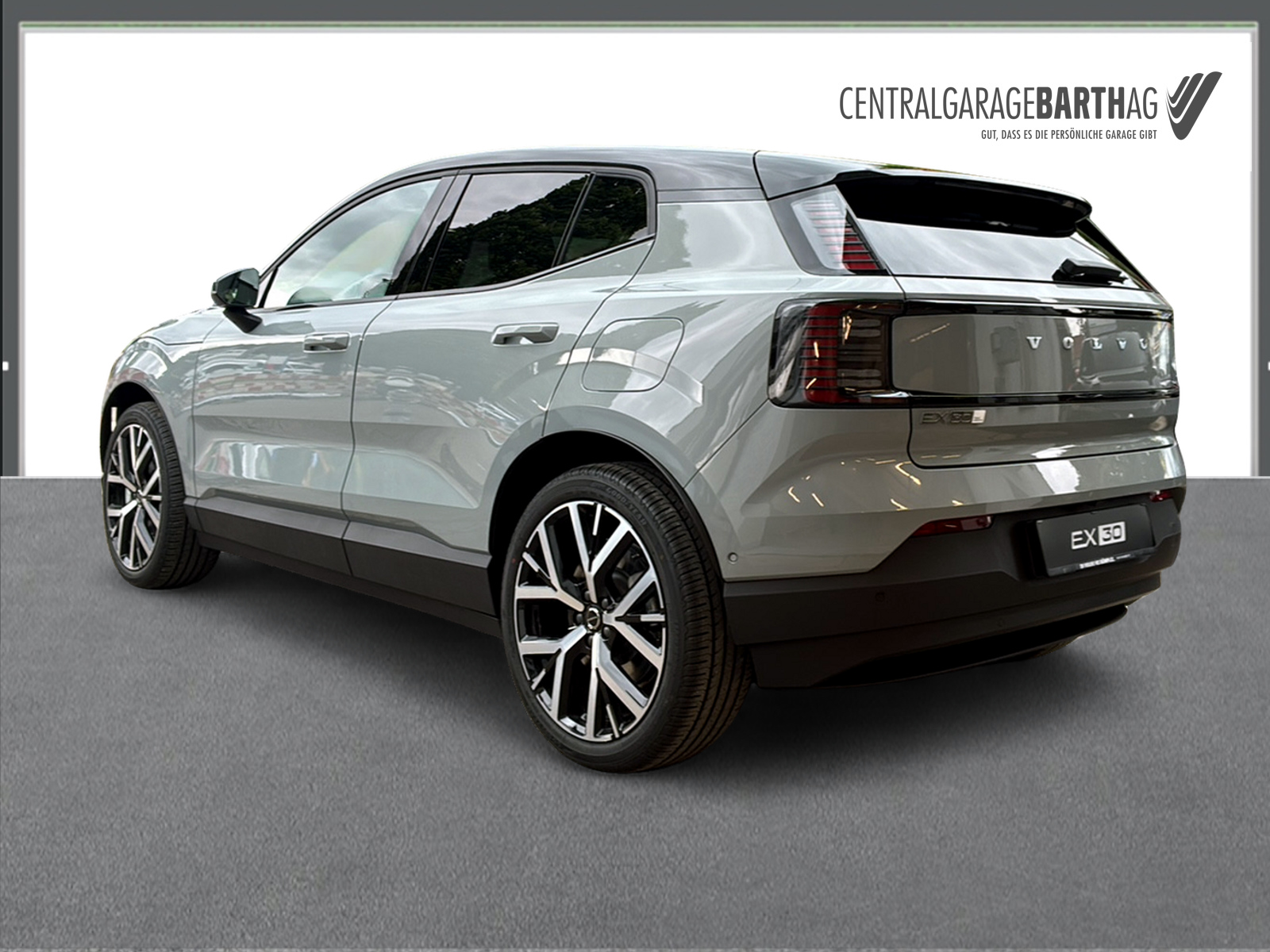 VOLVO XC60 2.4 D4 Momentum AWD S/S-image-5