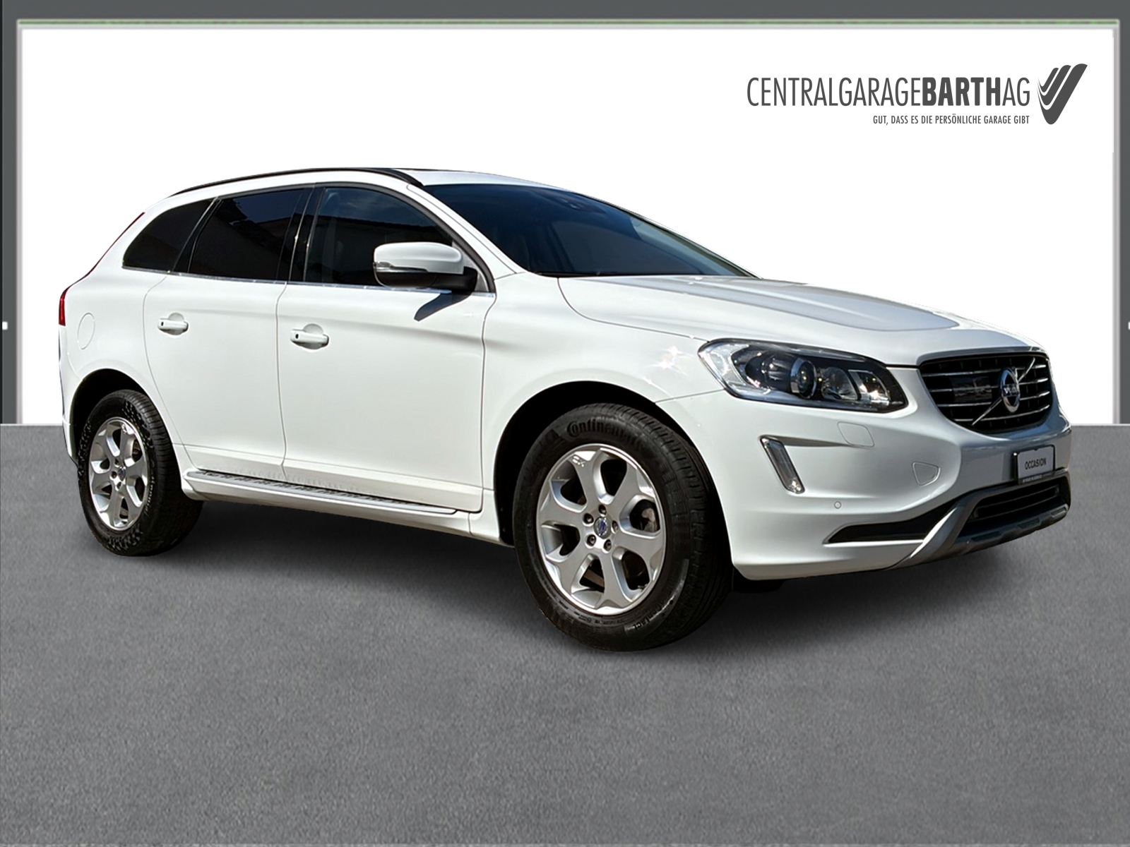 VOLVO XC60 2.4 D4 Momentum AWD S/S-image-2