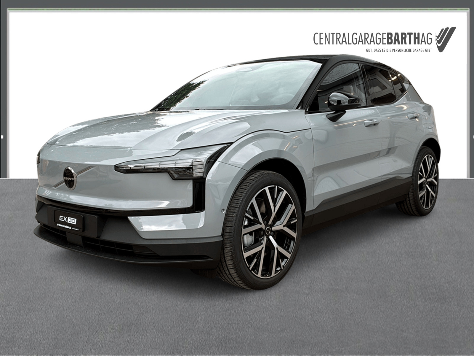 VOLVO XC60 2.4 D4 Momentum AWD S/S-image-0