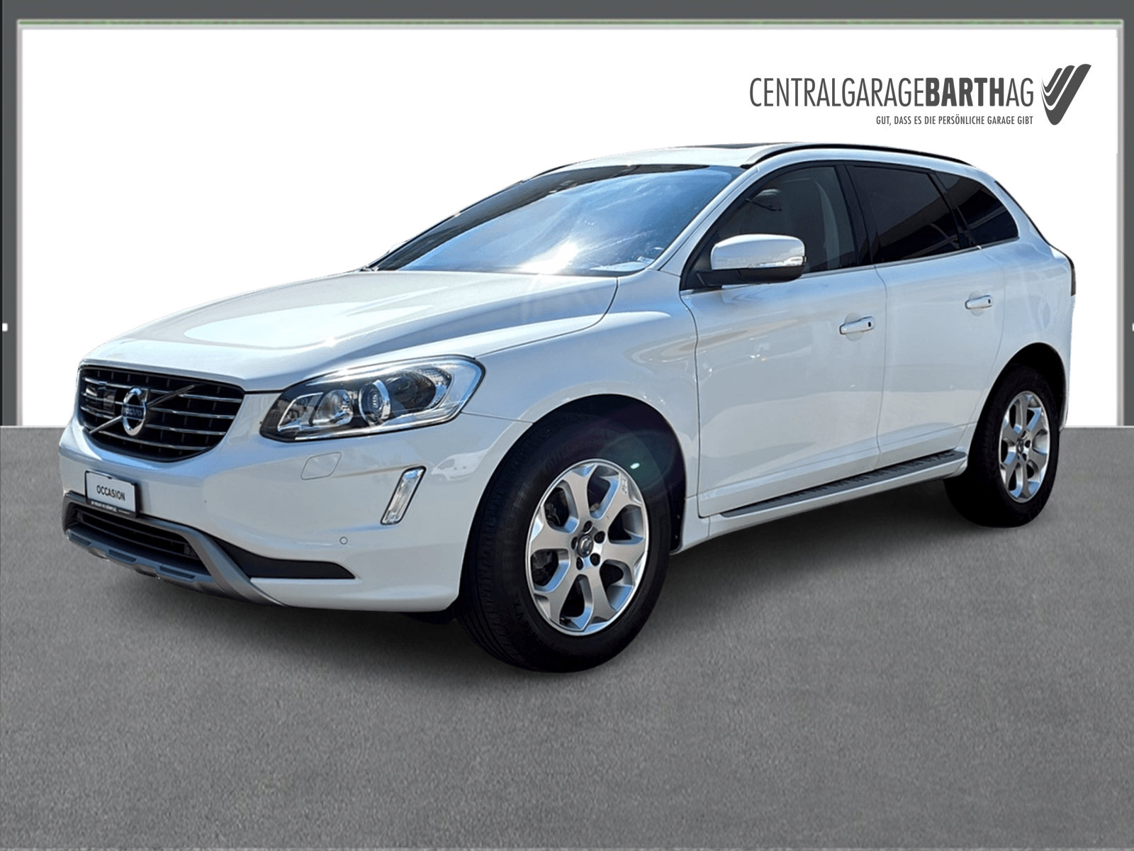 VOLVO XC60 2.4 D4 Momentum AWD S/S-image-0