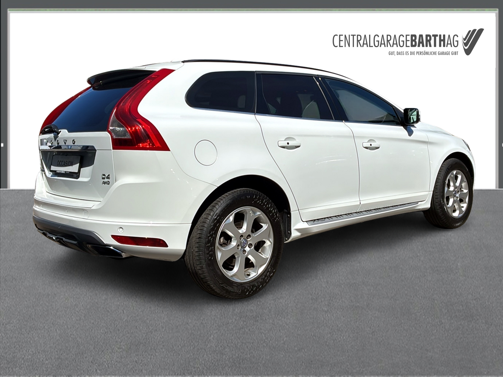 VOLVO XC60 2.4 D4 Momentum AWD S/S-image-4