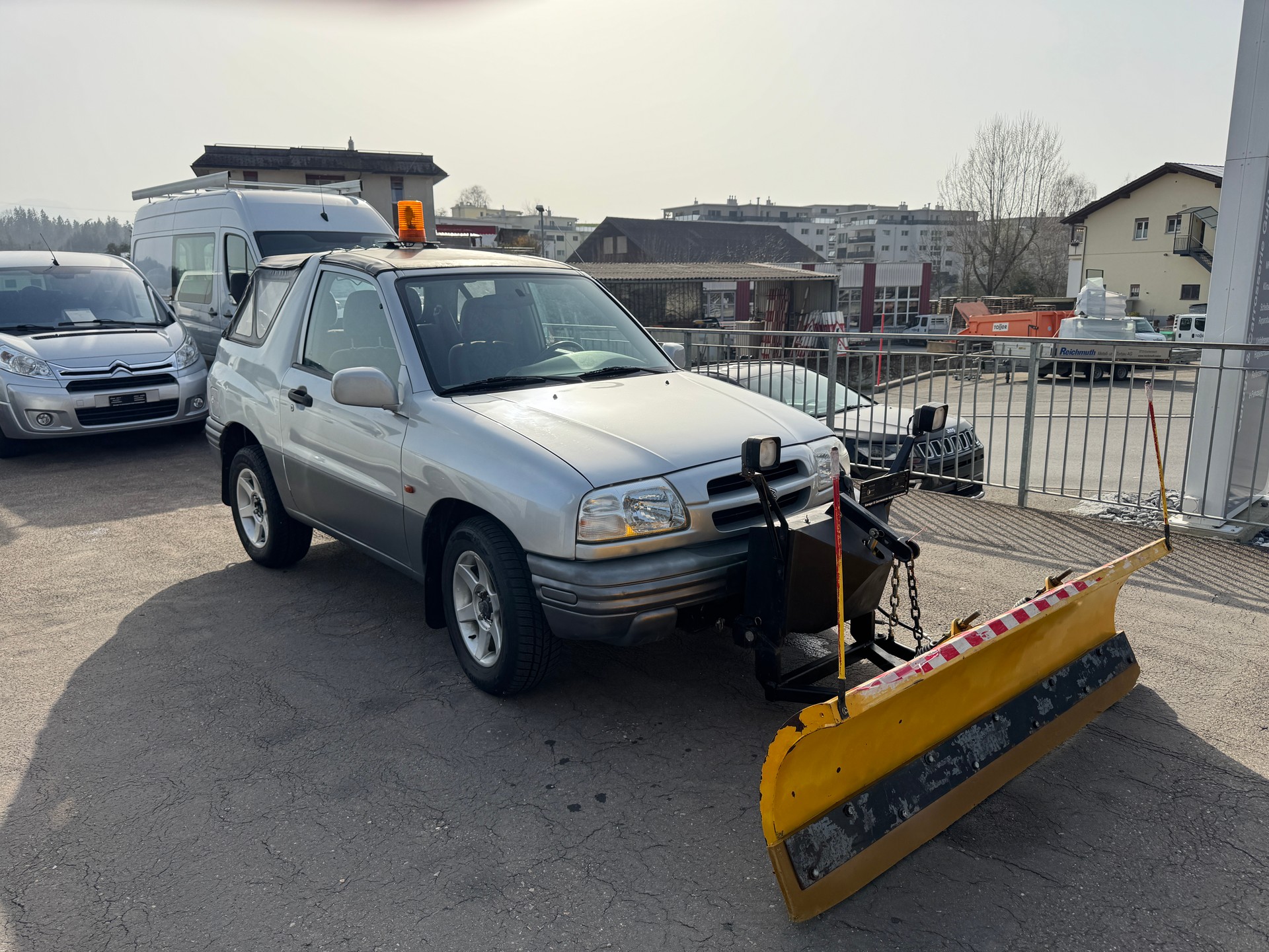 SUZUKI Grand Vitara 2.0 16V Schneepflug-image-1