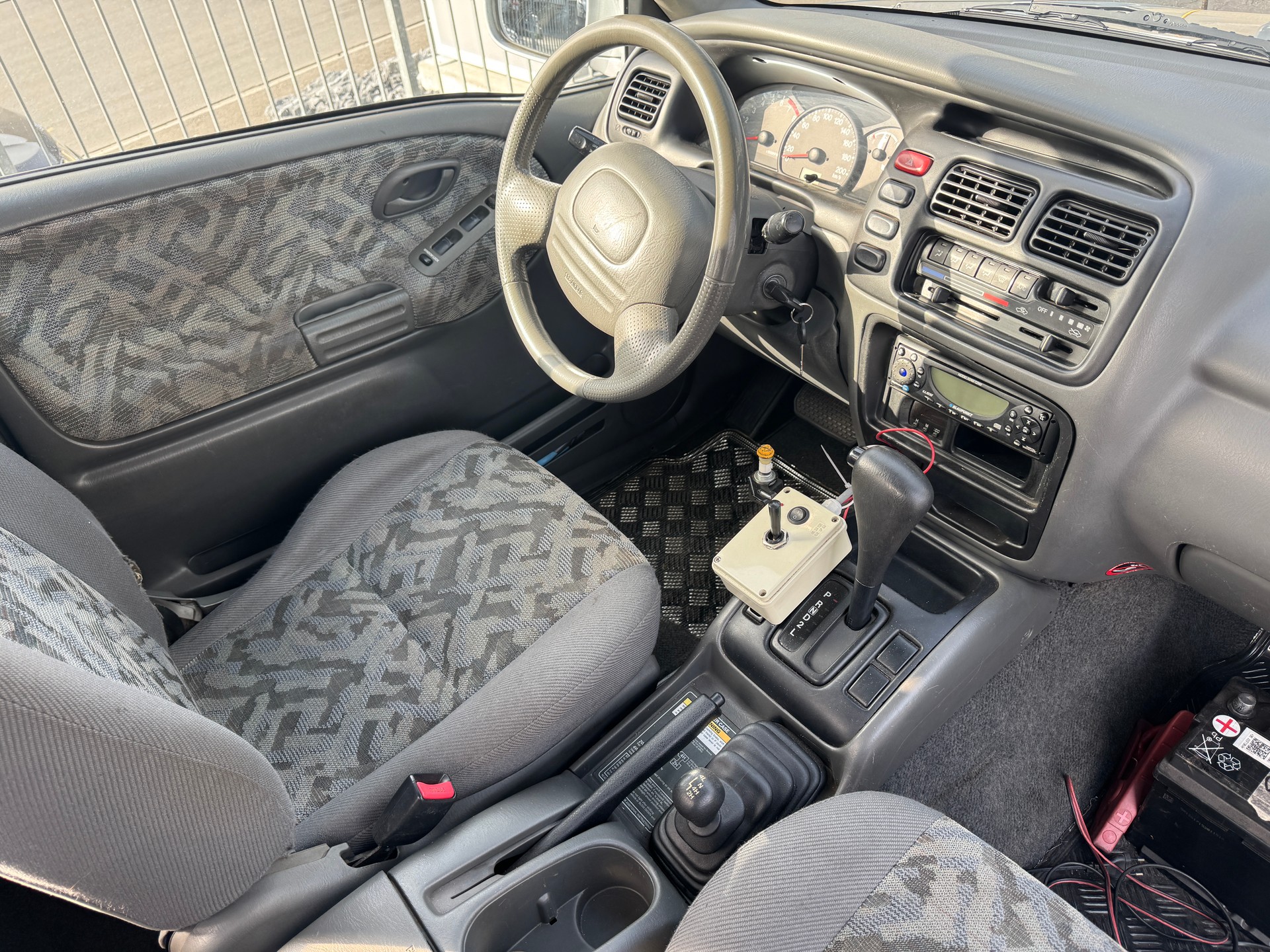 SUZUKI Grand Vitara 2.0 16V Schneepflug-image-4