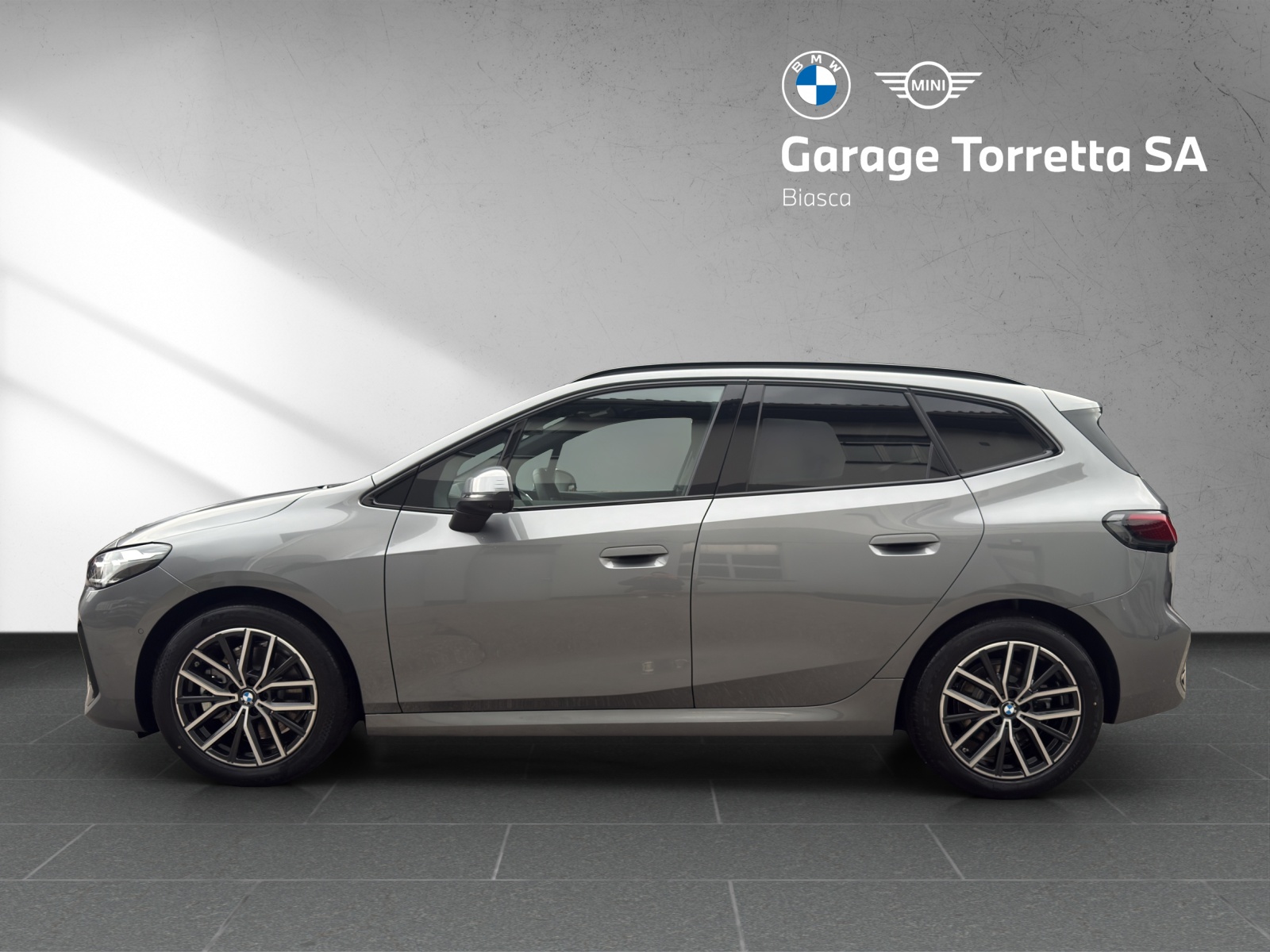 BMW 223i Active Tourer xDrive M Sport DKG-image-1
