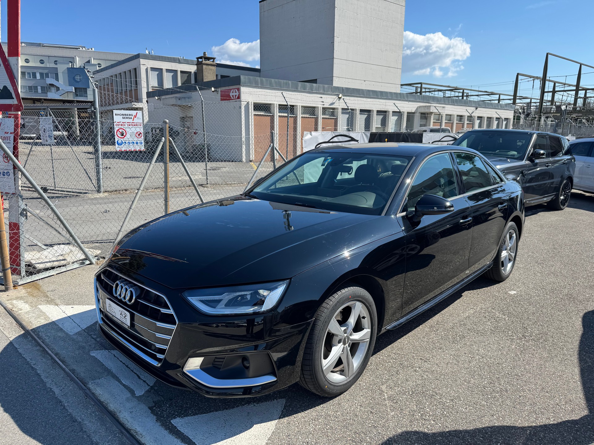 AUDI A4 Limousine 35 TDI 🇨🇭advanced S-tronic-image-1