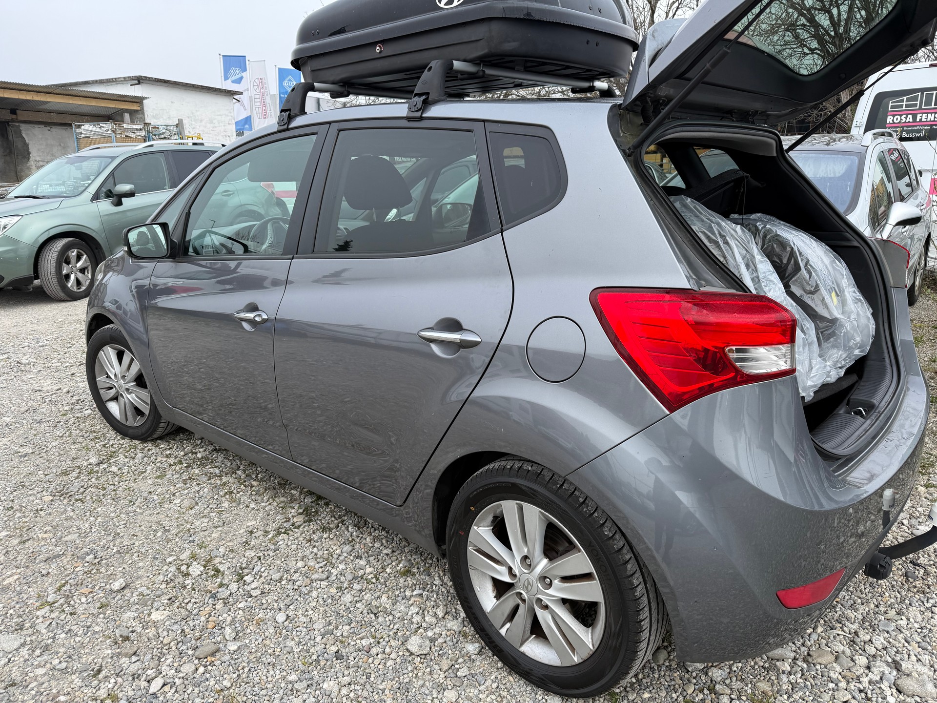 HYUNDAI iX20 1.6 Premium Automatic-image-2