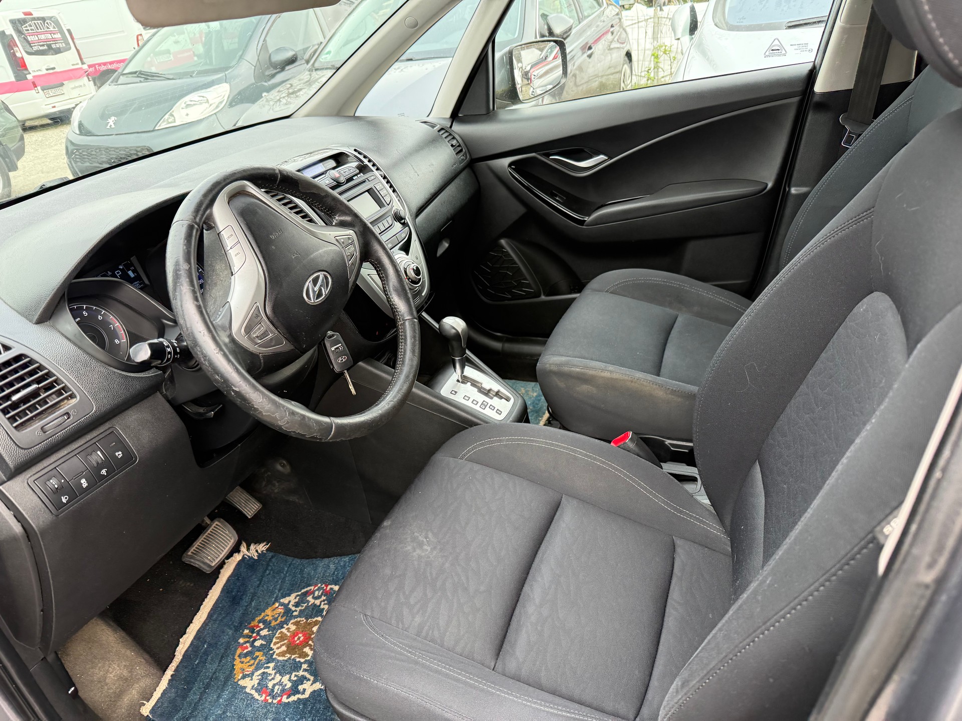 HYUNDAI iX20 1.6 Premium Automatic-image-5