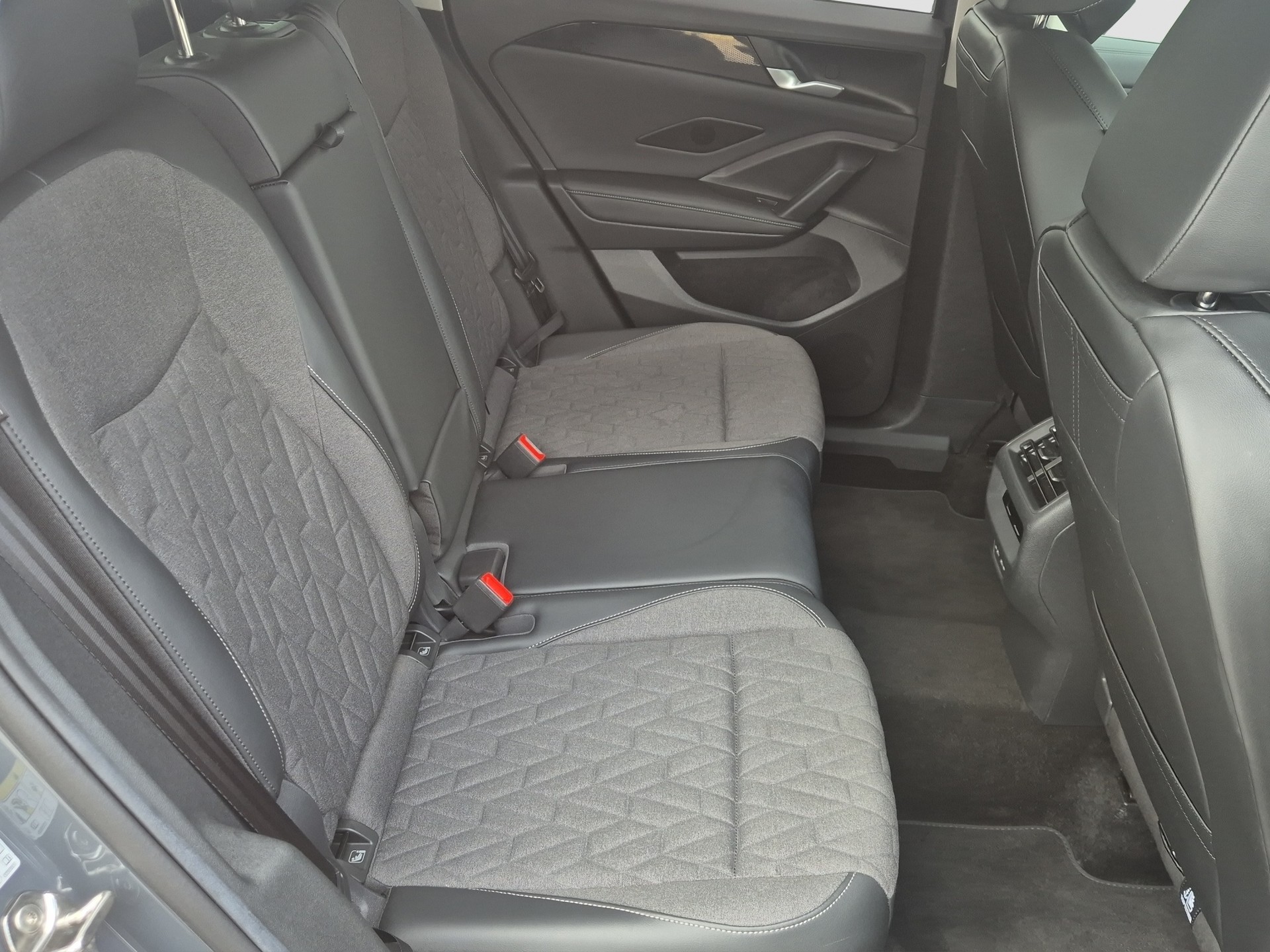 VW Tiguan 1.5 TSI evo2 mHEV United DSG-image-19
